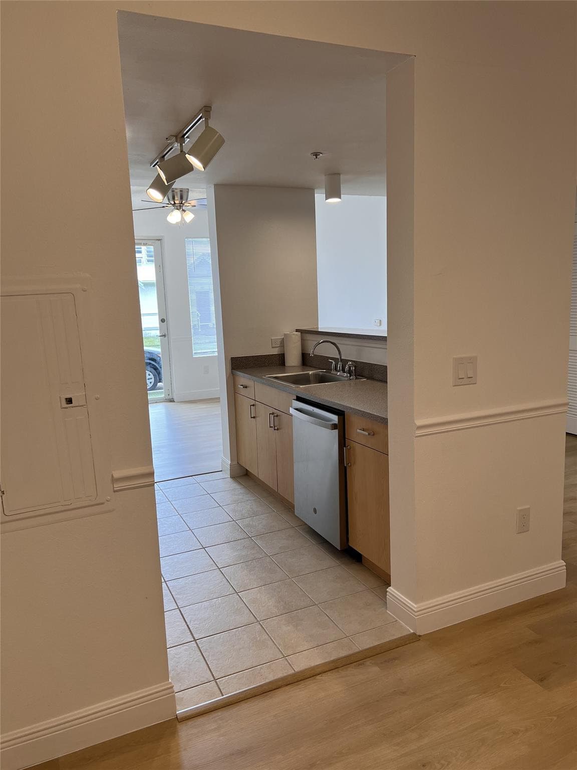 533 NE 3rd Avenue 132, Fort Lauderdale, FL 33301 — photo 14 of 22
