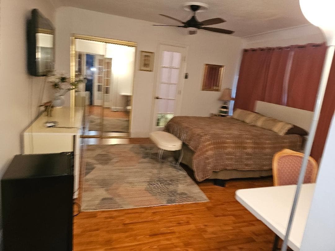 Single Family Residence in Plantation — photo 2 of 8