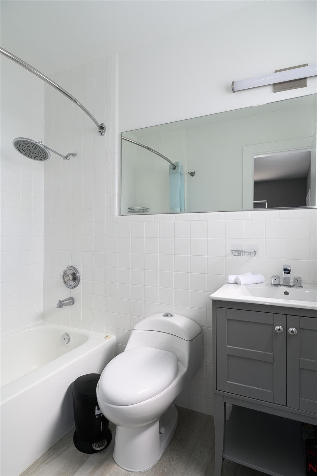 1020 N Victoria Park Road 23, Fort Lauderdale, FL 33304 — photo 14 of 17