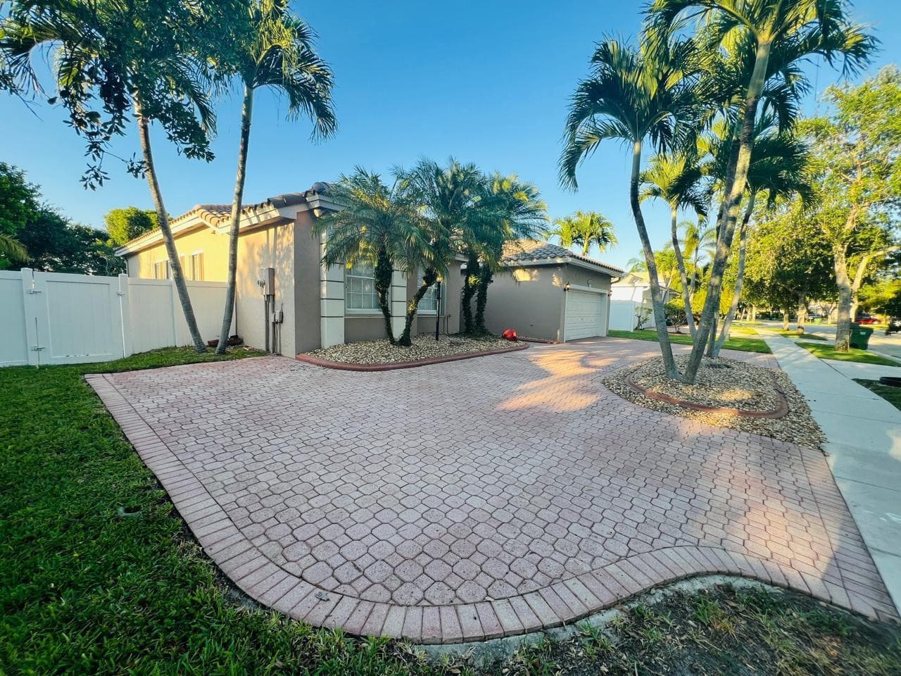 12725 NW 18th Court, Pembroke Pines, FL 33028 — photo 11 of 38