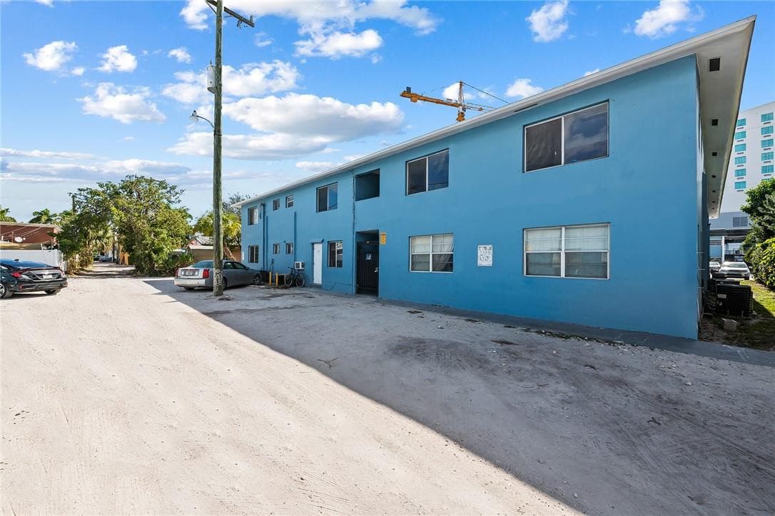 500 SE 22nd Street, Fort Lauderdale, FL 33316 — photo 14 of 18