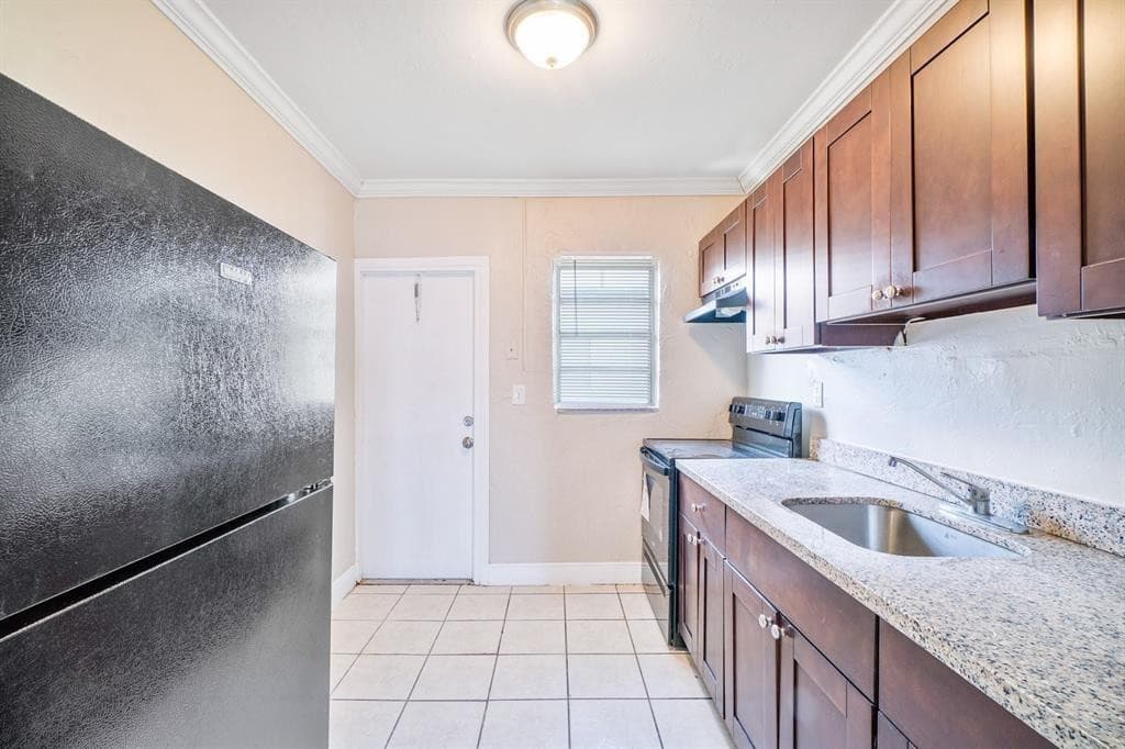 Apartment in Fort Lauderdale — photo 1 of 4