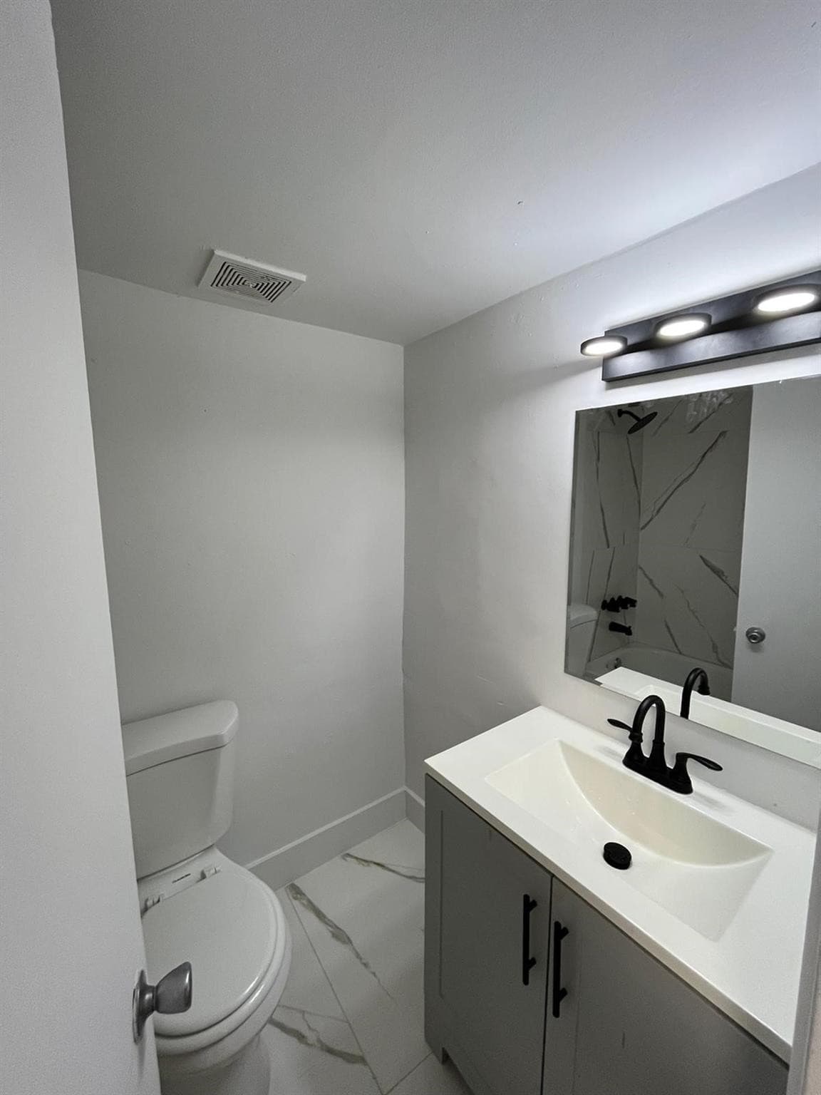 1000 NW 95th Terrace 202, Miami, FL 33150 — photo 5 of 7