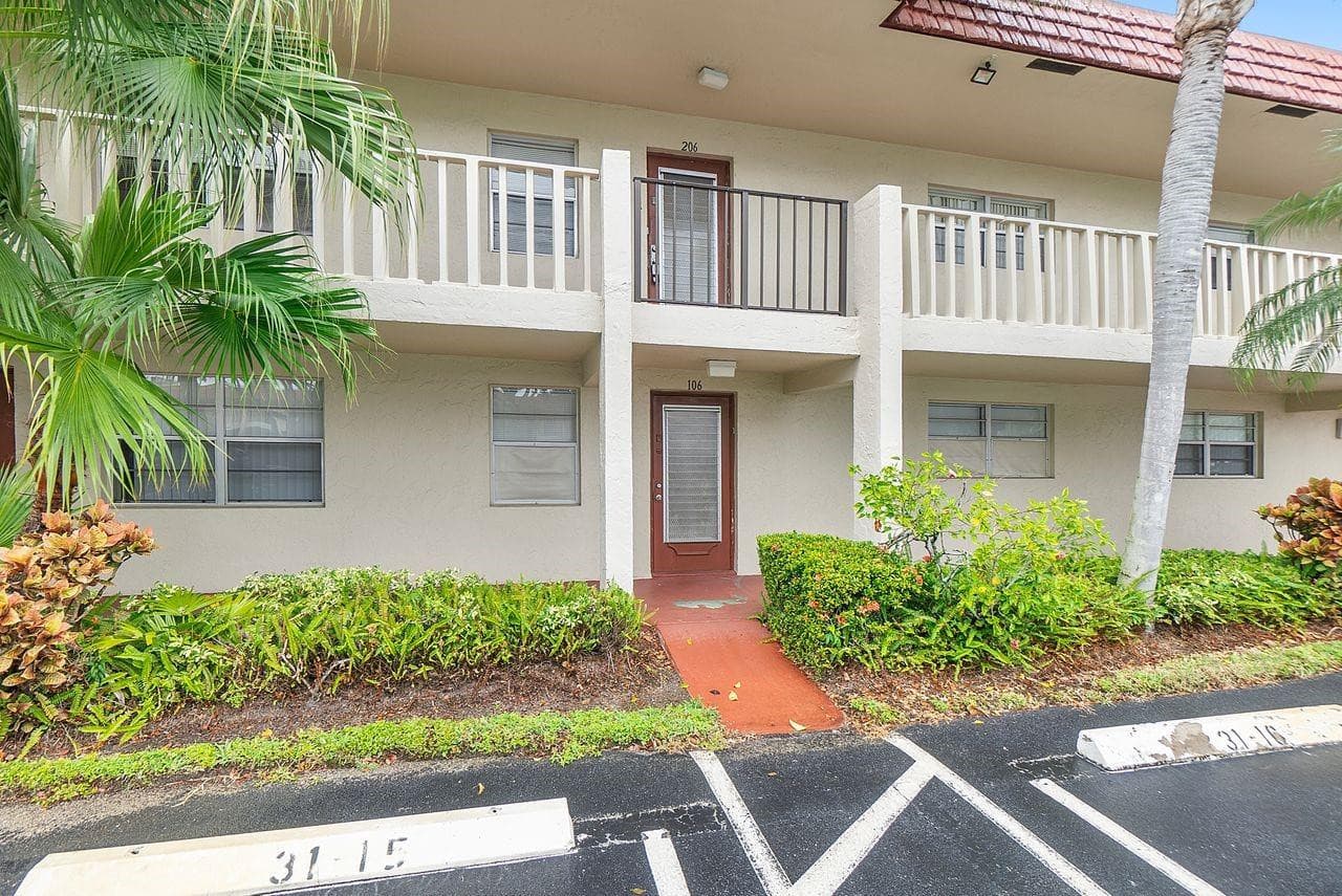 31 Abbey Lane 106, Delray Beach, FL 33446 — photo 4 of 32
