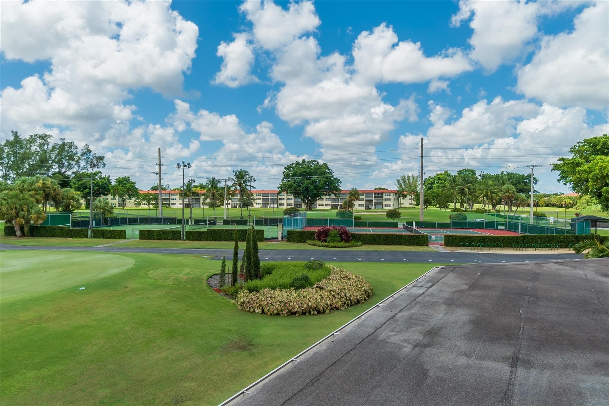 8900 Washington Boulevard 418, Pembroke Pines, FL 33025 — photo 41 of 82