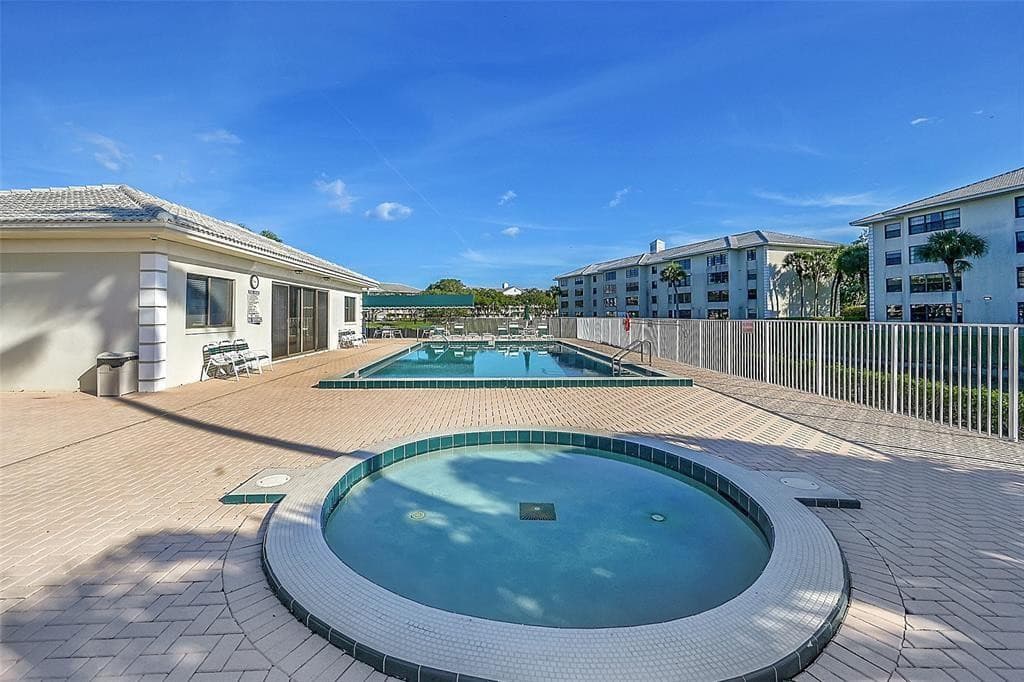 6109 Balboa Circle 305, Boca Raton, FL 33433 — photo 1 of 26