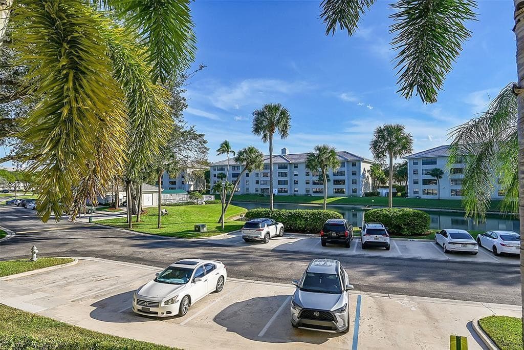 6109 Balboa Circle 305, Boca Raton, FL 33433 — photo 8 of 26