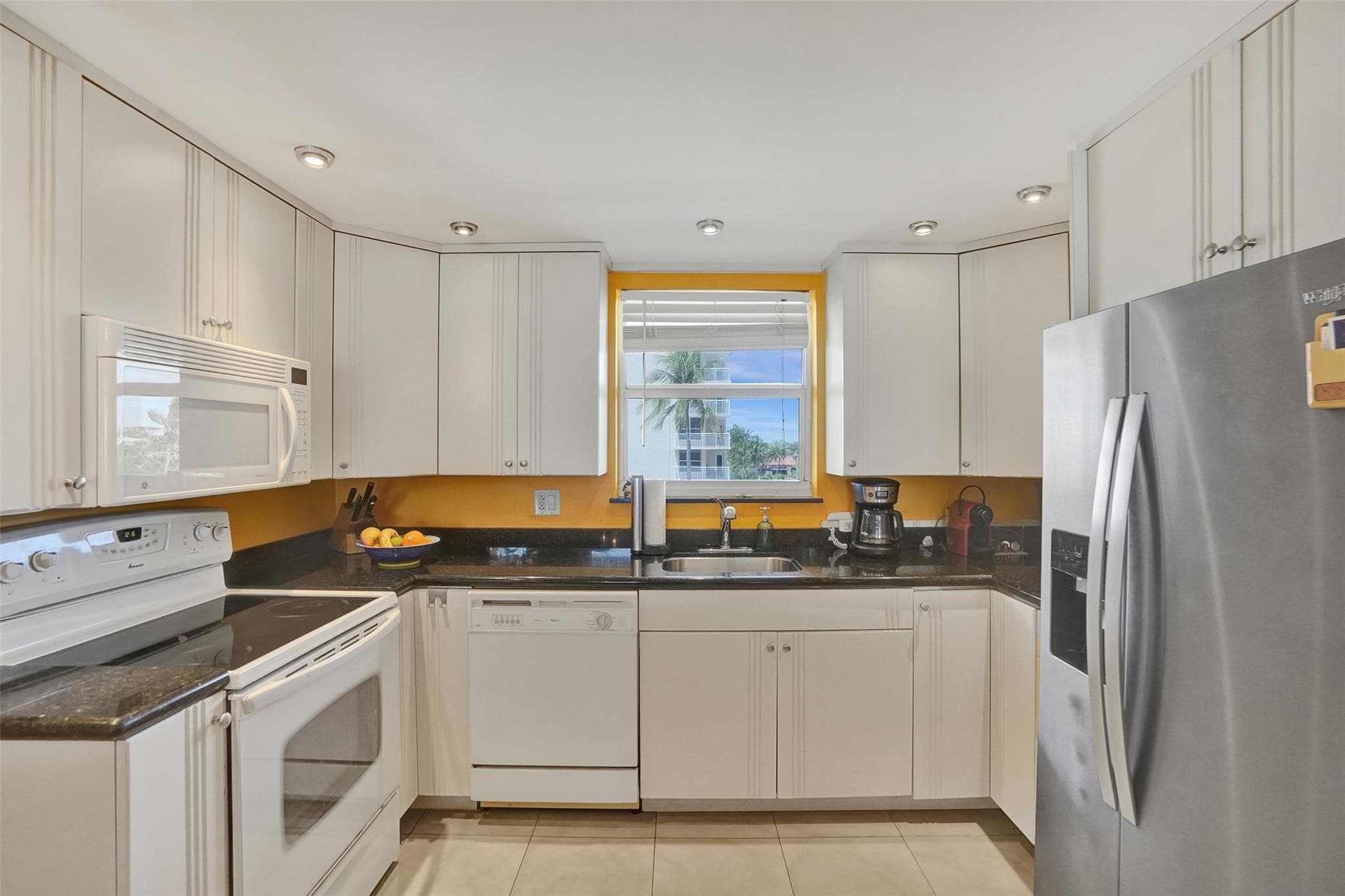 1051 Hillsboro Mile 307e, Hillsboro Beach, FL 33062 — photo 12 of 31