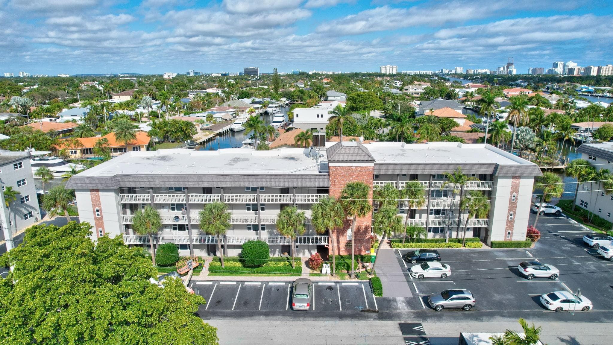 3111 NE 51st Street 205, Fort Lauderdale, FL 33308 — photo 1 of 55
