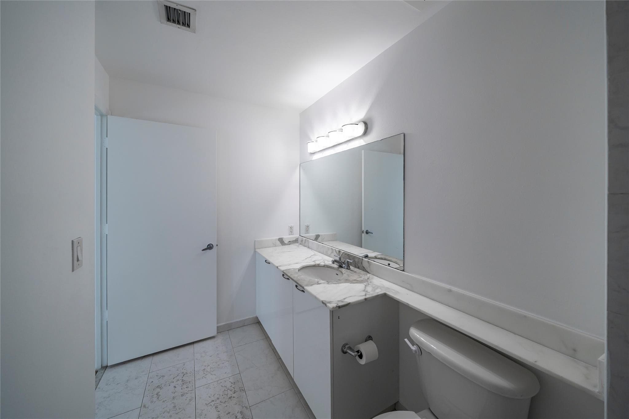 234 NE 3rd Street 2007, Miami, FL 33132 — photo 14 of 24