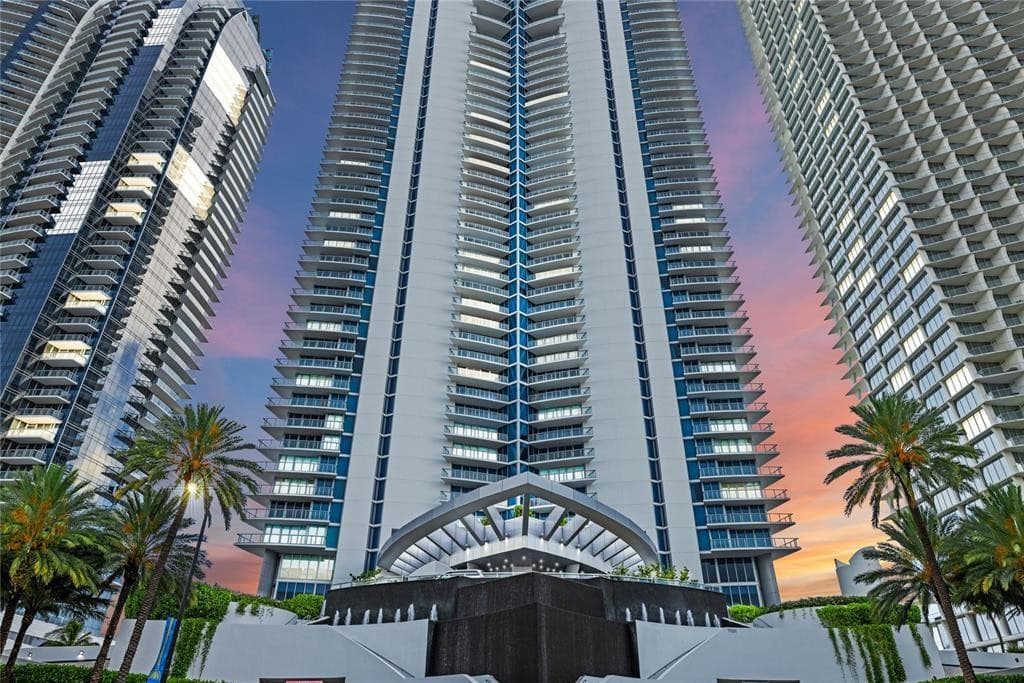 17001 Collins Avenue 805, Sunny Isles Beach, FL 33160 — photo 5 of 27