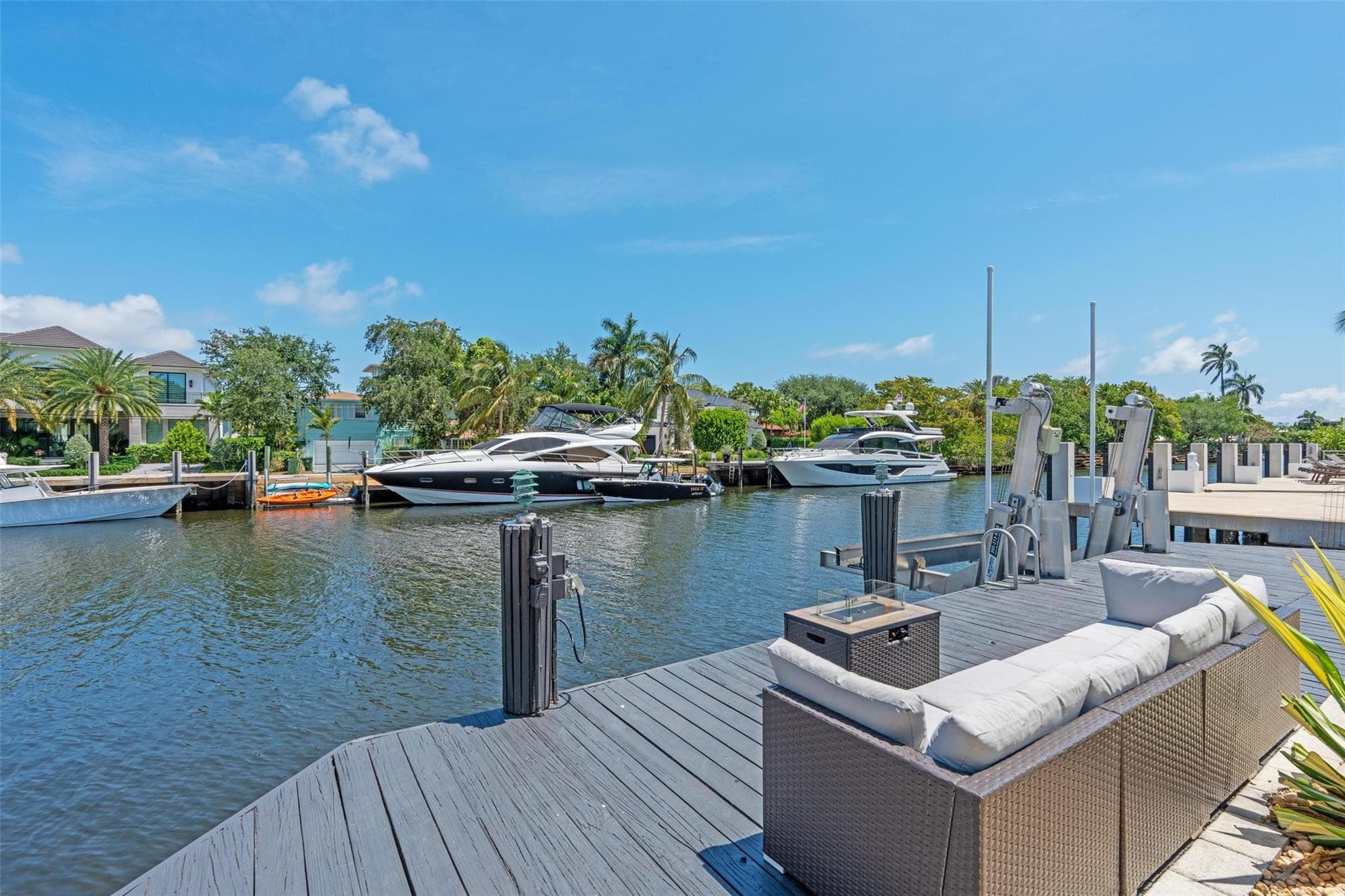 1749 SE 9th Street, Fort Lauderdale, FL 33316 — photo 1 of 45