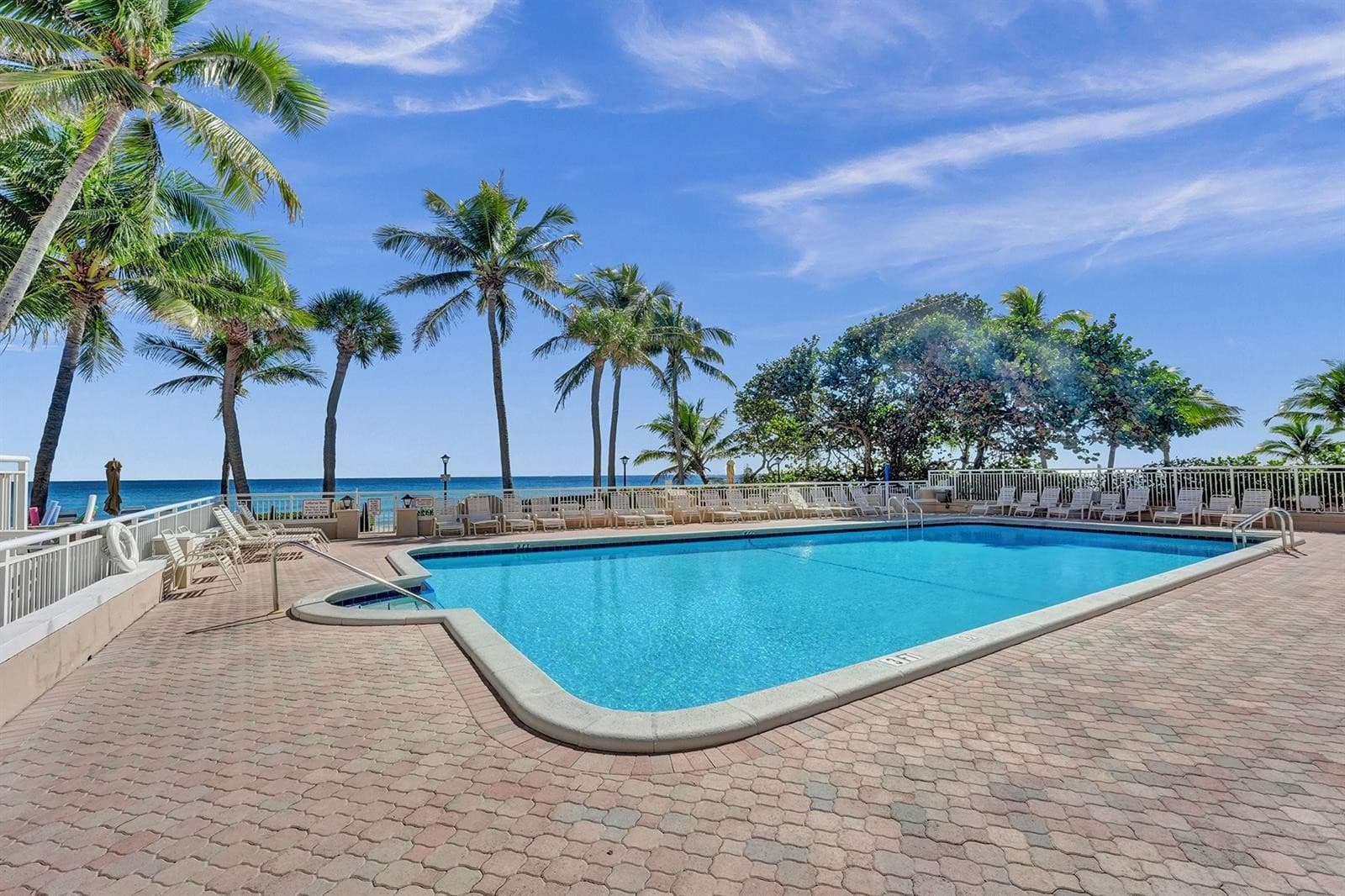 1051 Hillsboro Mile 809e, Hillsboro Beach, FL 33062 — photo 29 of 32