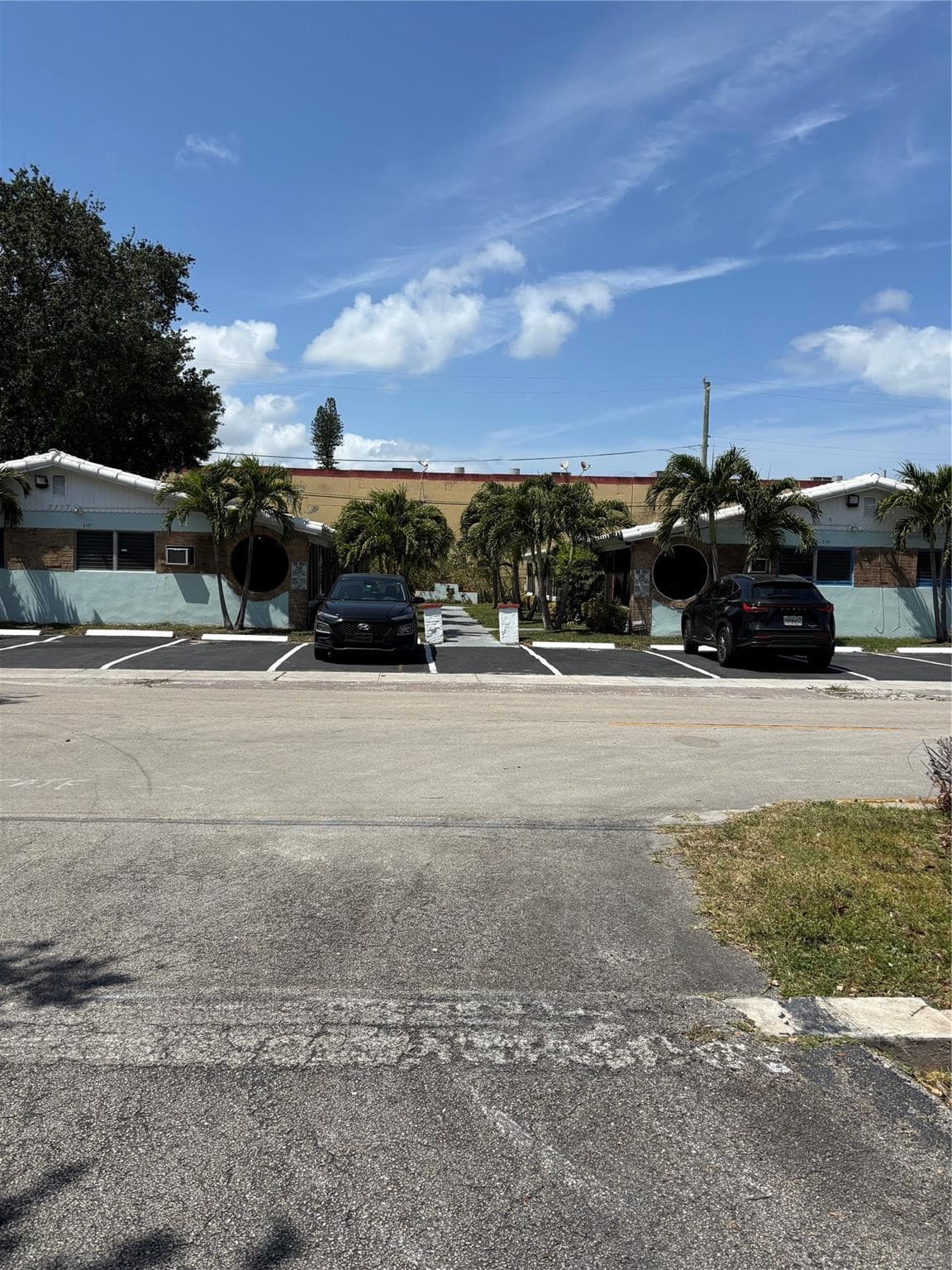 2125 Polk Street, Hollywood, FL 33020 — photo 7 of 9