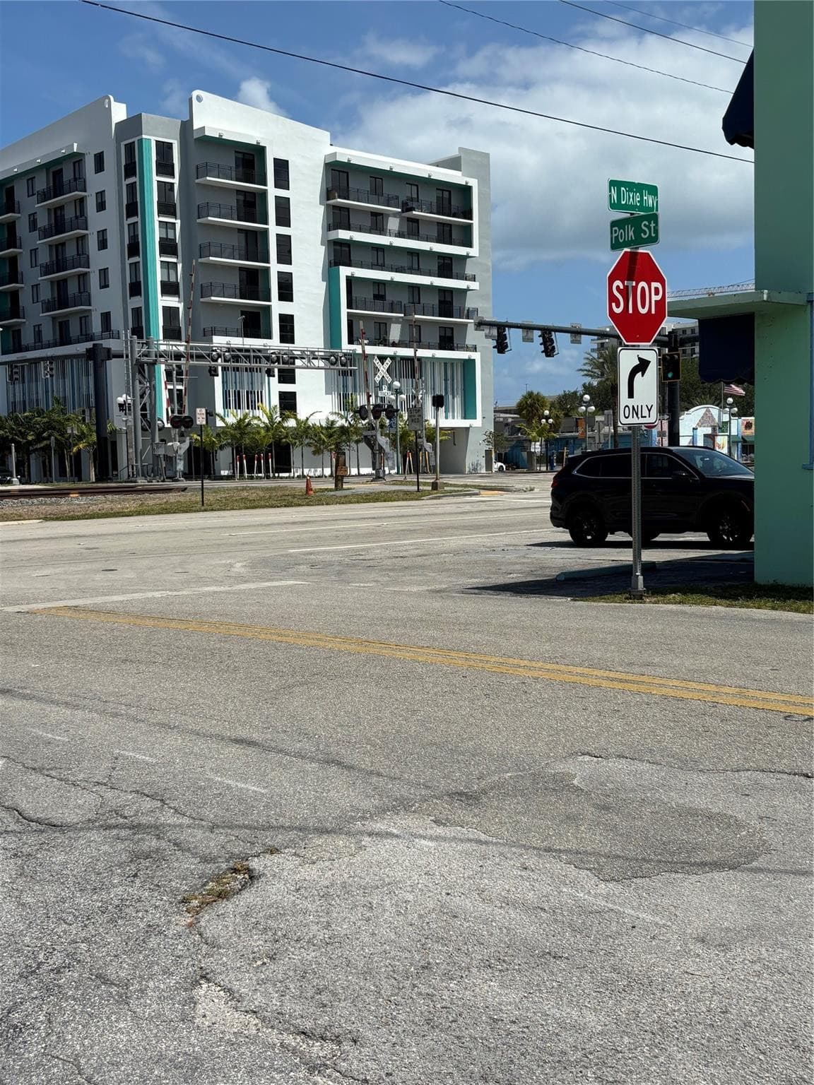 2127 Polk Street, Hollywood, FL 33020 — photo 2 of 8
