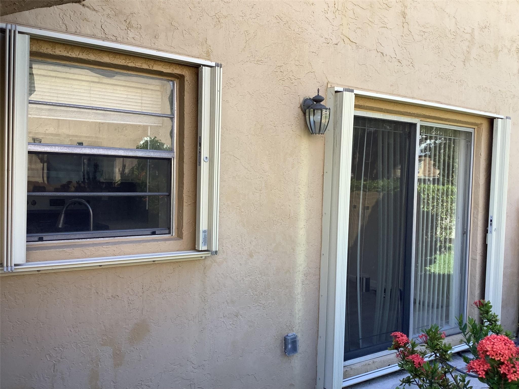 3581 NW 95th Terrace 601, Sunrise, FL 33351 — photo 5 of 36