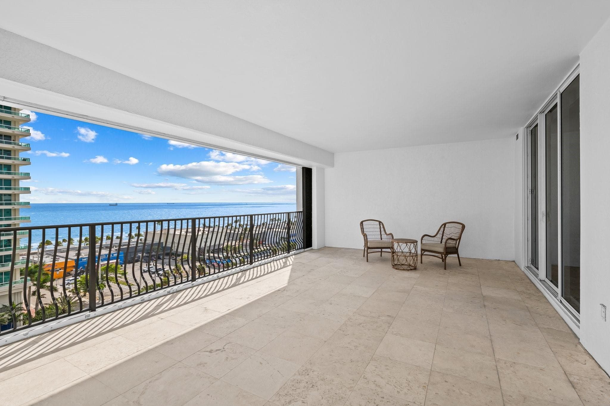 Condominium in Fort Lauderdale — photo 13 of 38