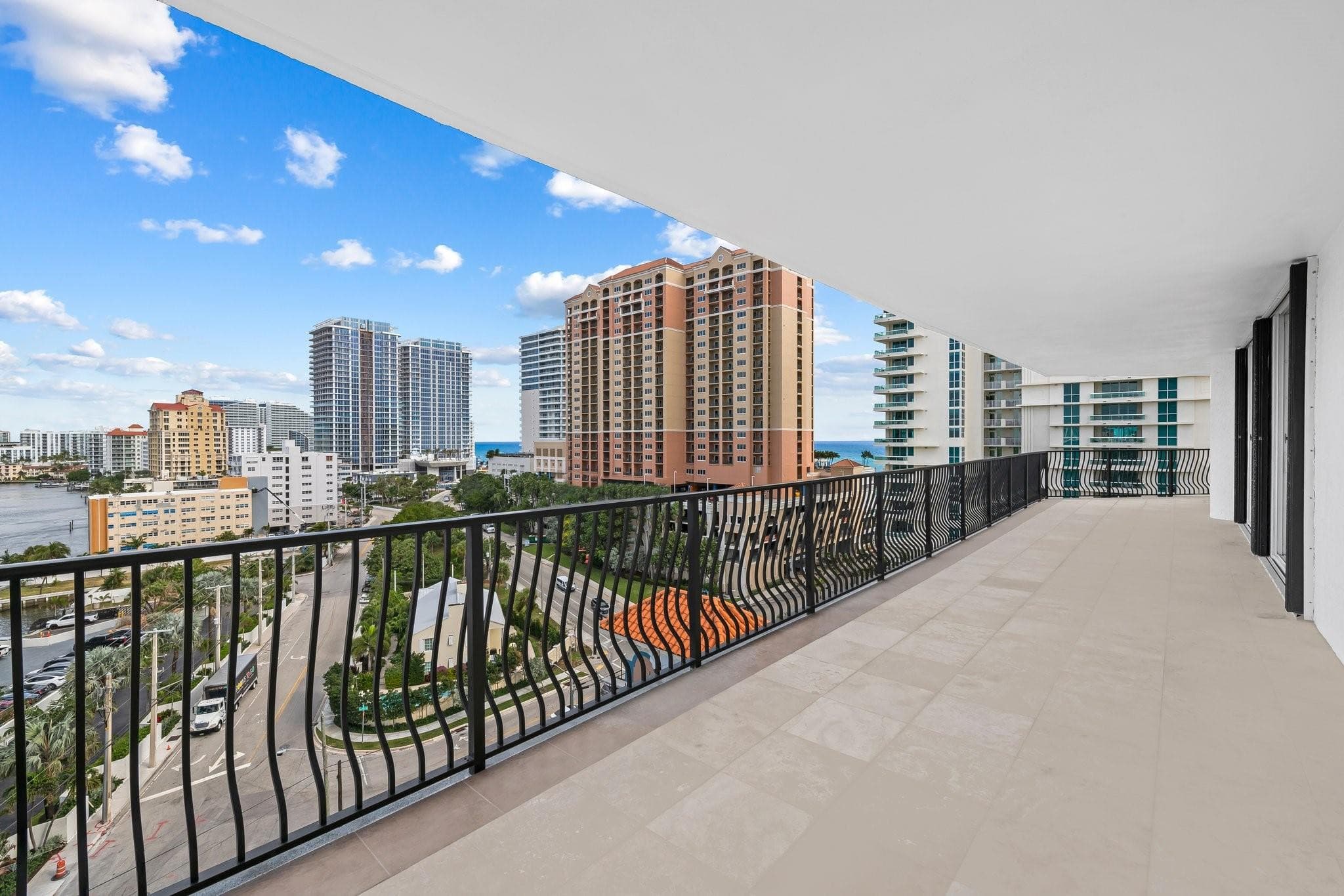 Condominium in Fort Lauderdale — photo 17 of 38