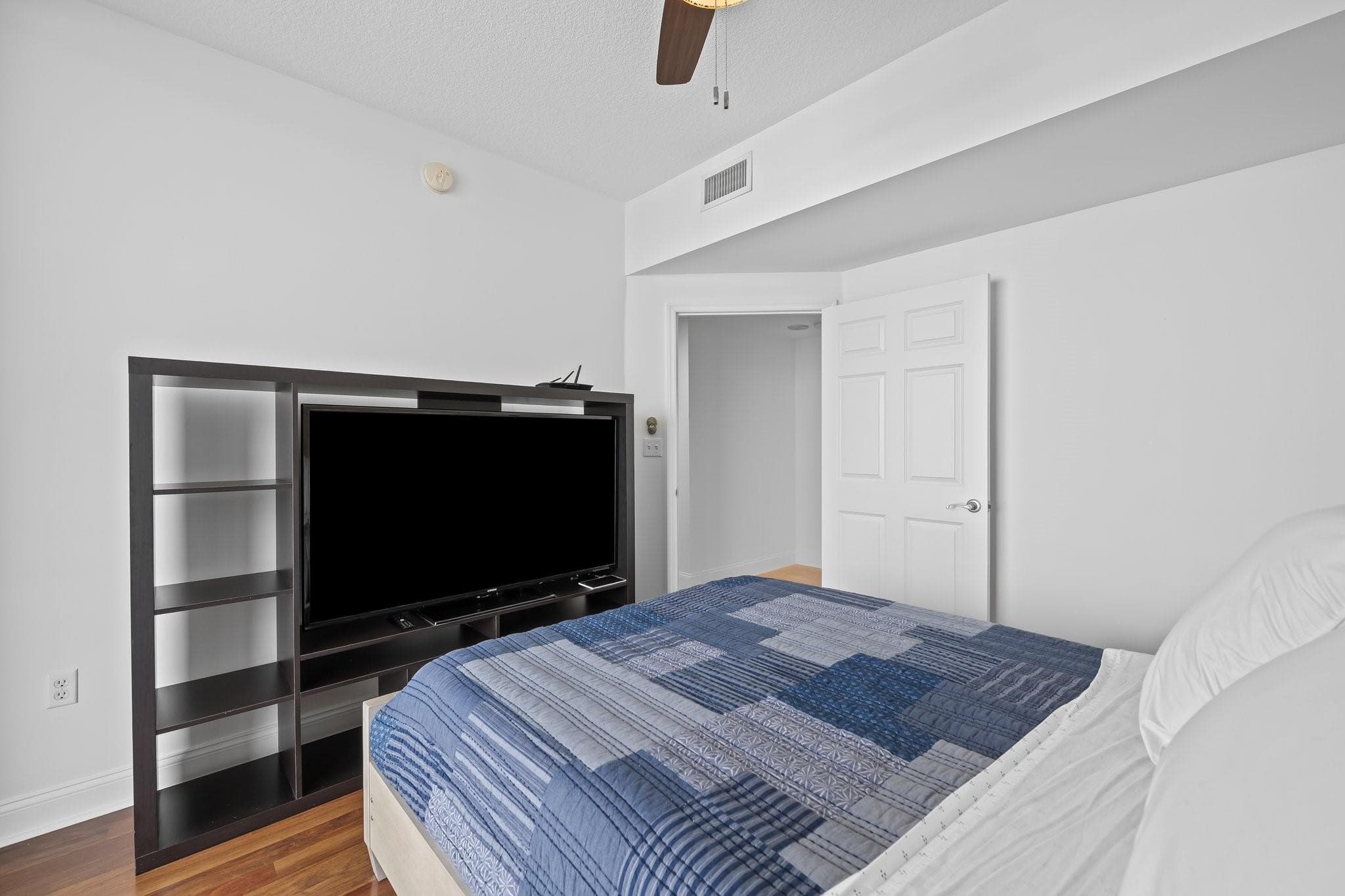 Condominium in Fort Lauderdale — photo 18 of 38