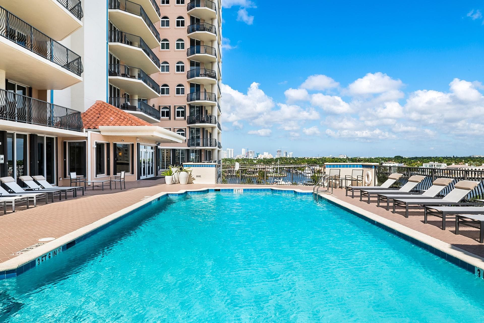 Condominium in Fort Lauderdale — photo 38 of 38