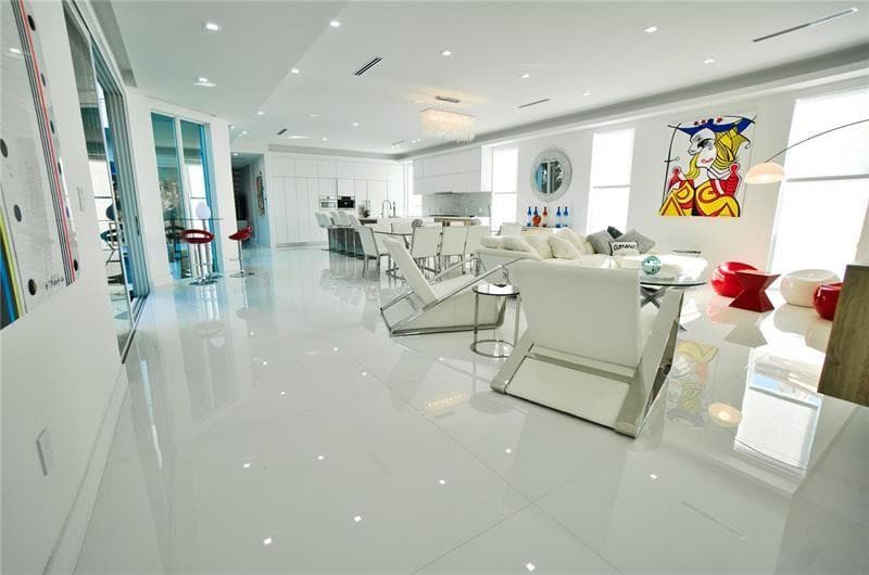 3325 NE 18th, Fort Lauderdale, FL 33305 — photo 4 of 36