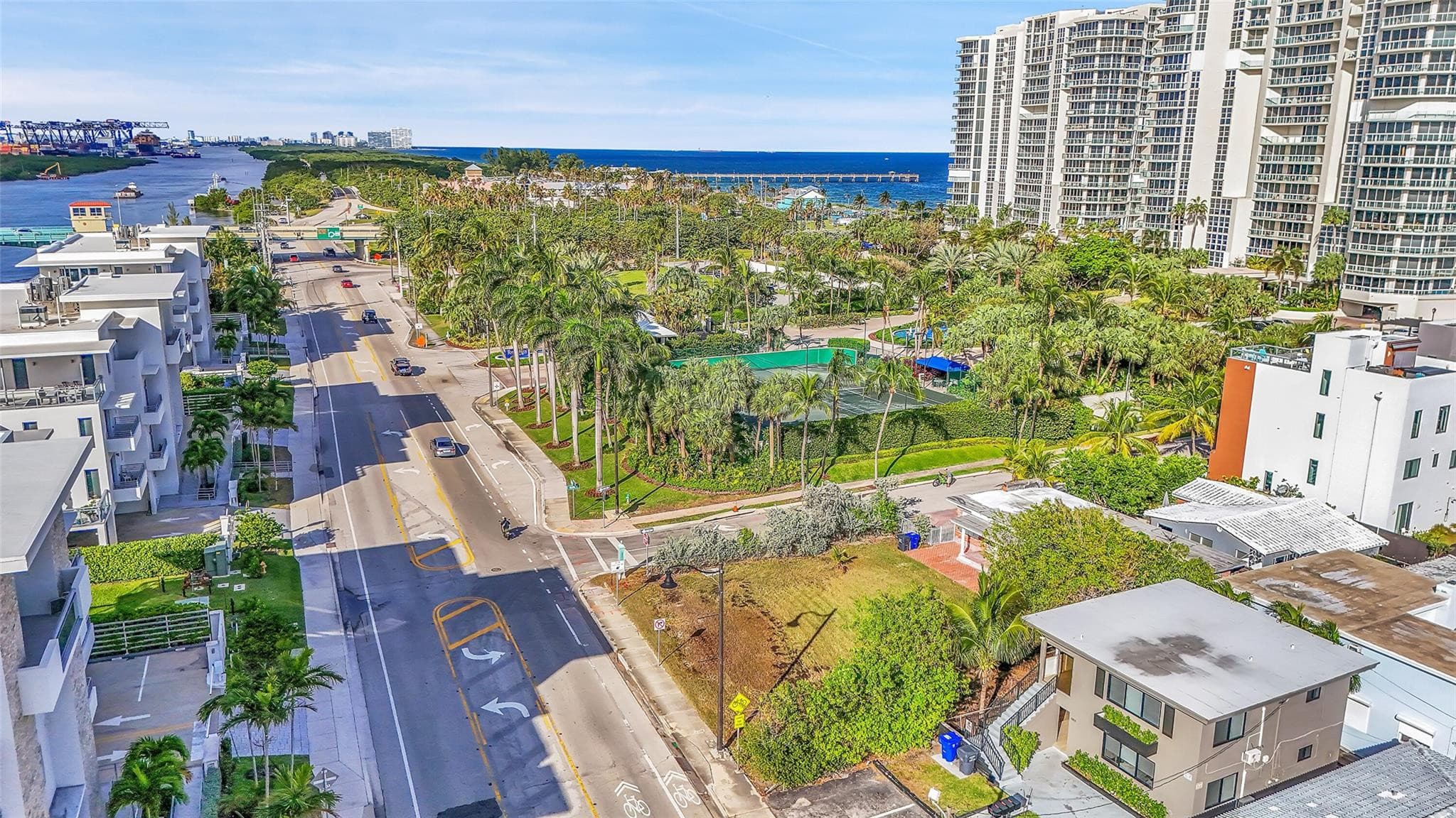 356 Balboa Street, Hollywood, FL 33019 — photo 4 of 17