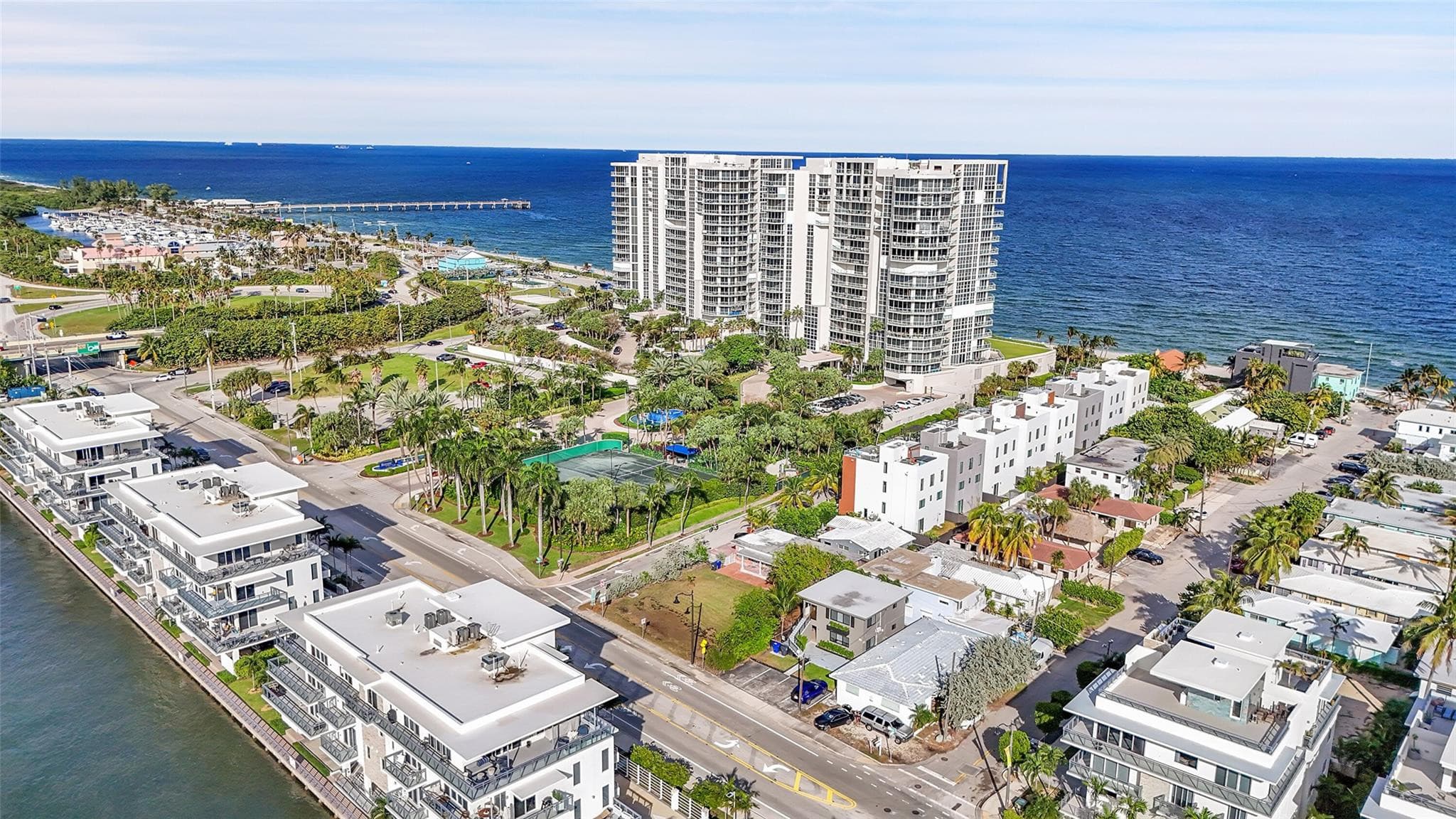 356 Balboa Street, Hollywood, FL 33019 — photo 5 of 17