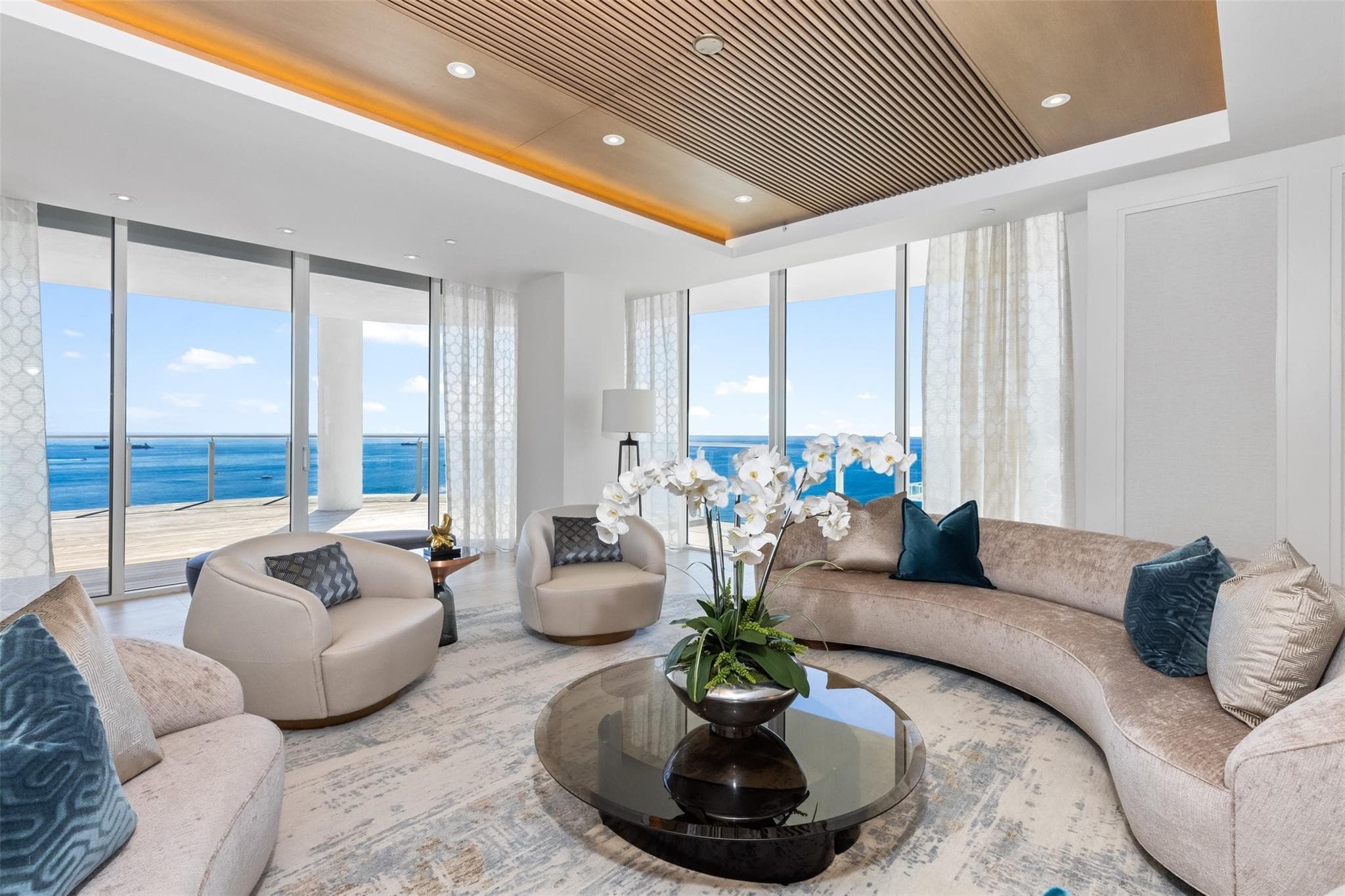 525 N Fort Lauderdale Beach Boulevard 2201, Fort Lauderdale, FL 33304 — photo 1 of 51