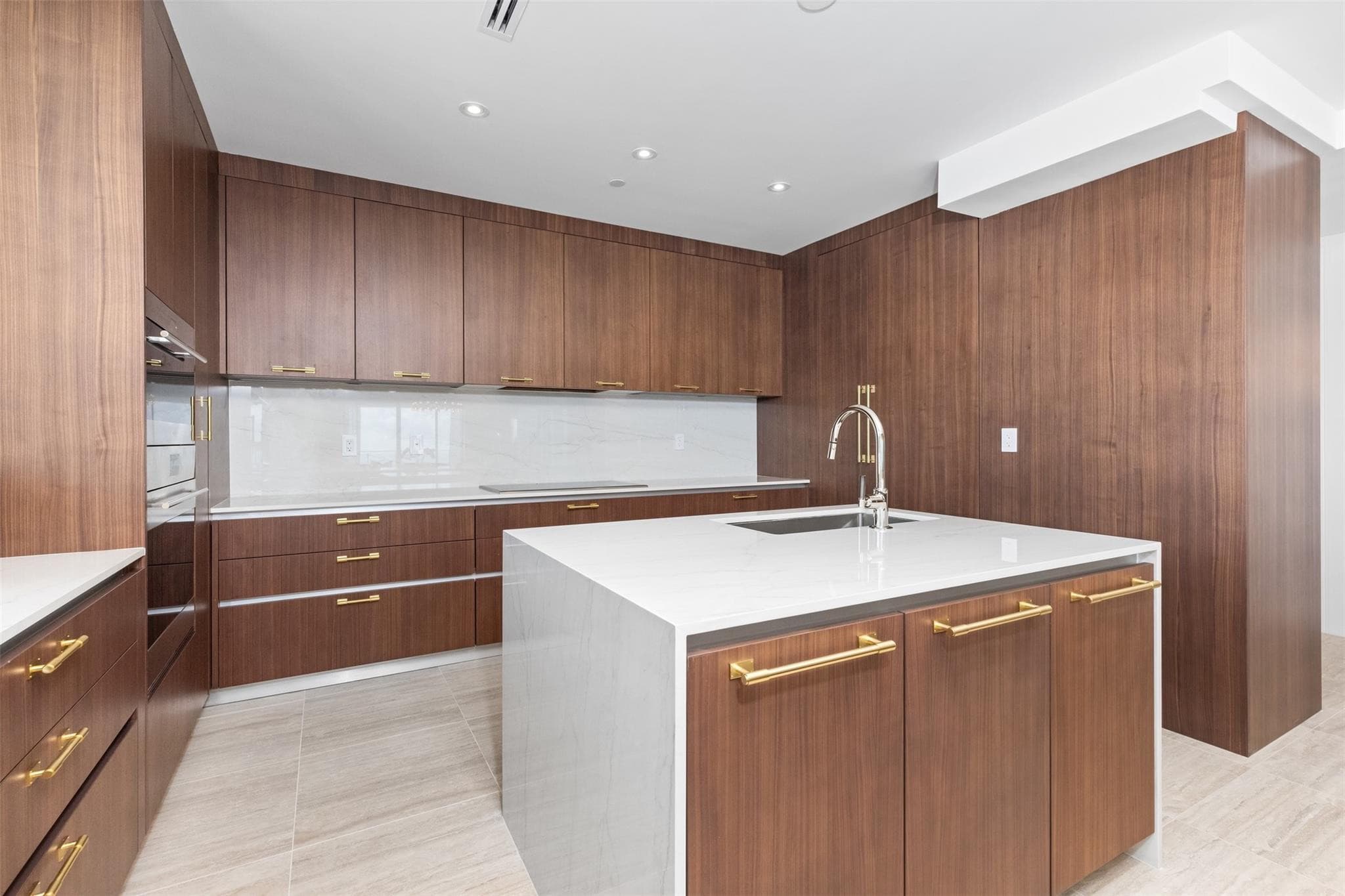 525 N Fort Lauderdale Beach Boulevard 2201, Fort Lauderdale, FL 33304 — photo 17 of 51