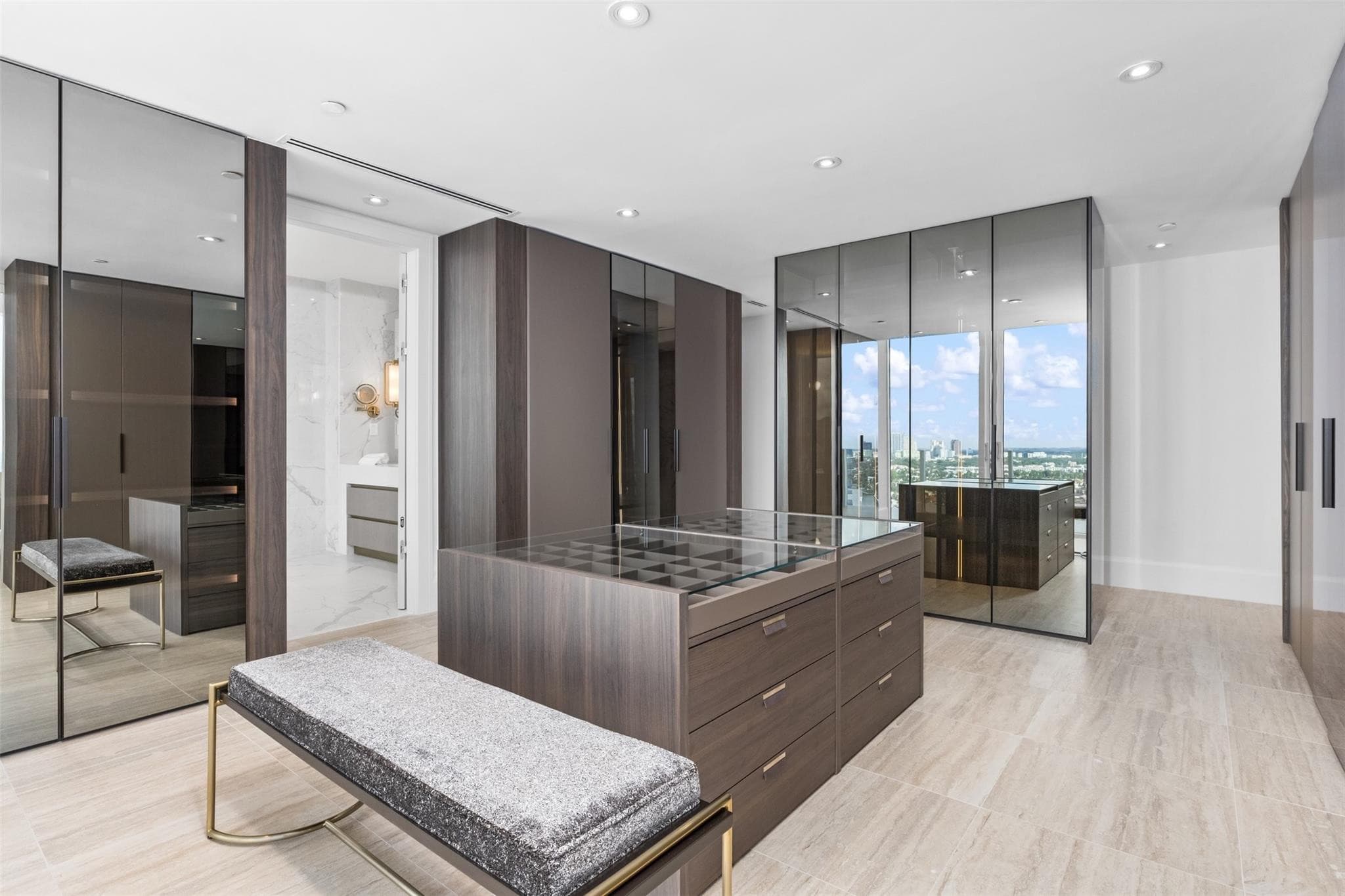 525 N Fort Lauderdale Beach Boulevard 2201, Fort Lauderdale, FL 33304 — photo 34 of 51