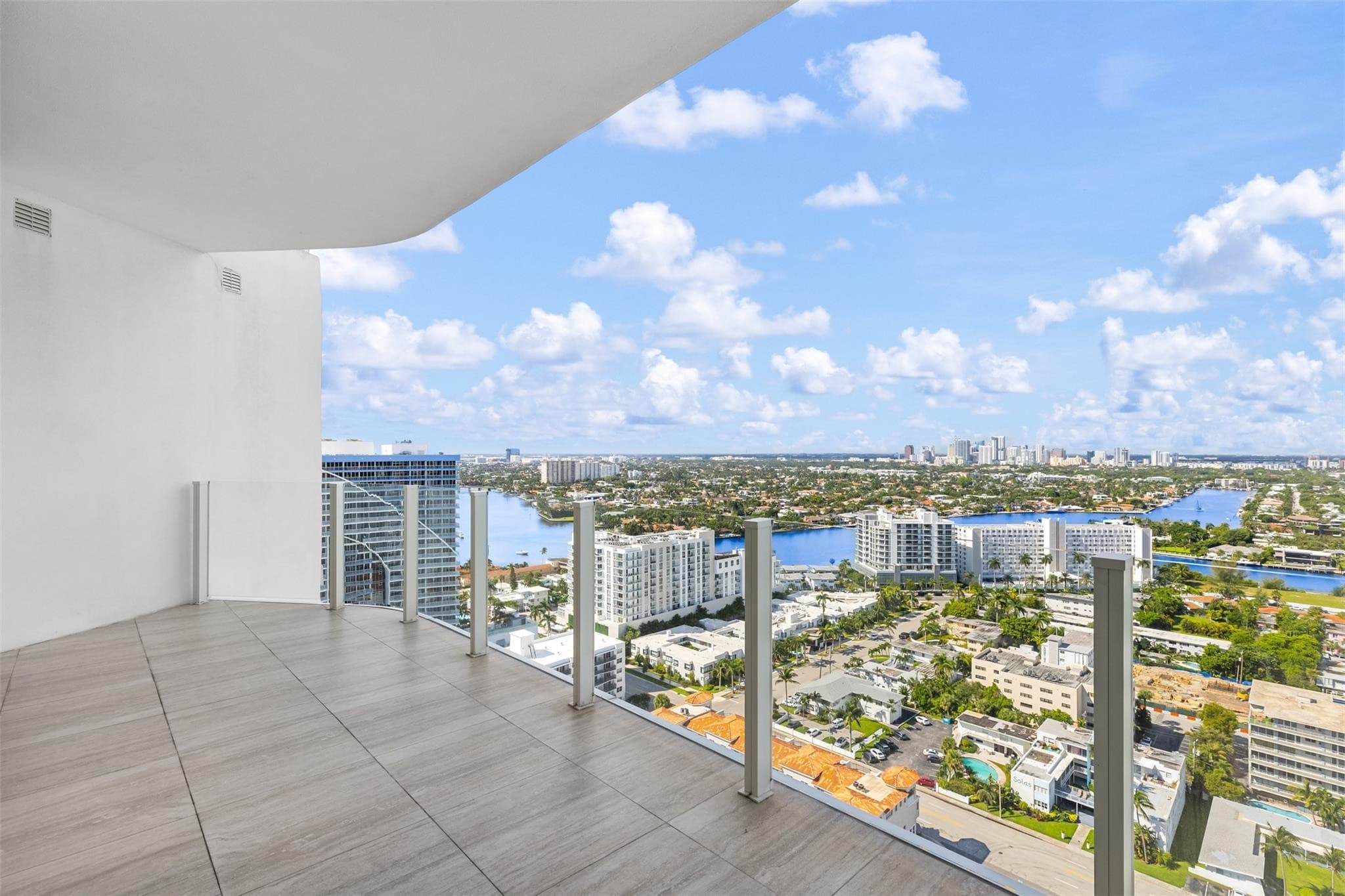 525 N Fort Lauderdale Beach Boulevard 2201, Fort Lauderdale, FL 33304 — photo 37 of 51