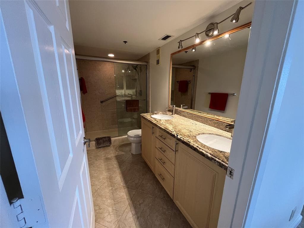7260 Kinghurst Drive 606, Delray Beach, FL 33446 — photo 13 of 25