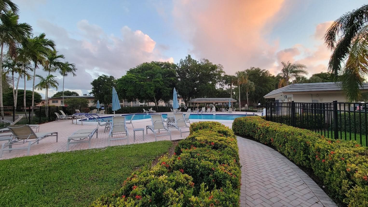 Condominium in Coconut Creek — photo 7 of 7