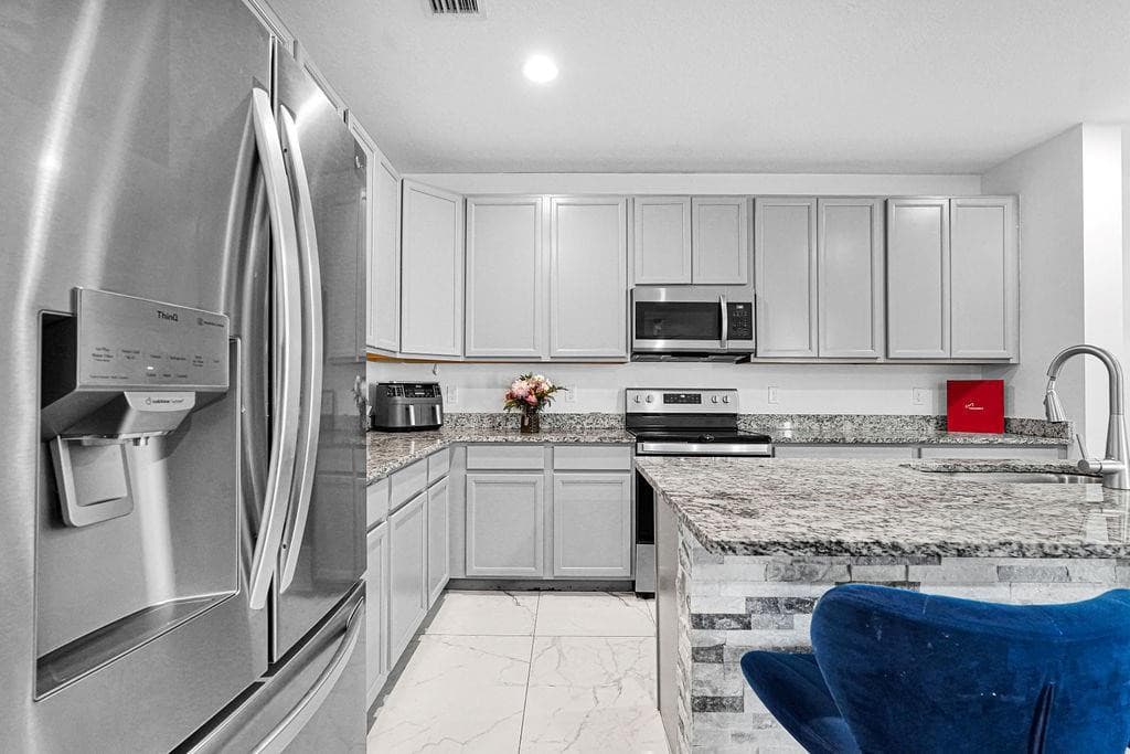 453 NW 36th Avenue, Pompano Beach, FL 33069 — photo 16 of 54