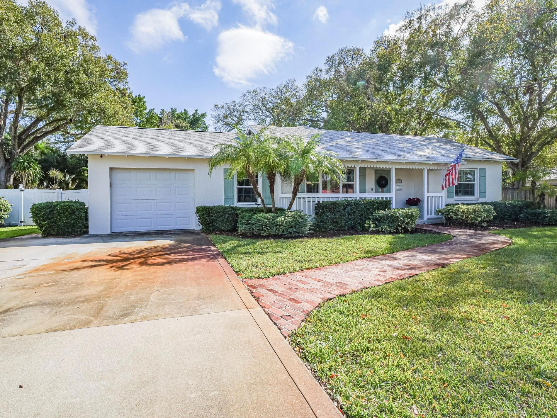 2180 Seville Avenue, Vero Beach, FL 32960 — photo 4 of 63