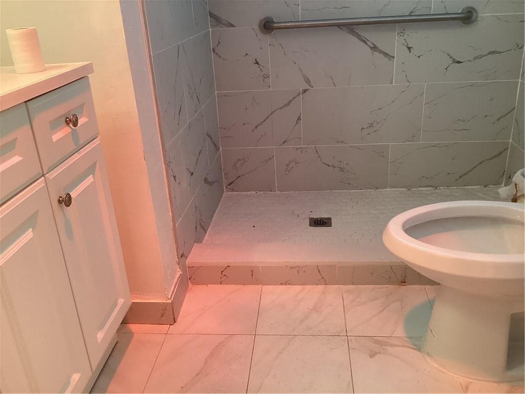 1710 NE 191st Street, Miami, FL 33179 — photo 8 of 25