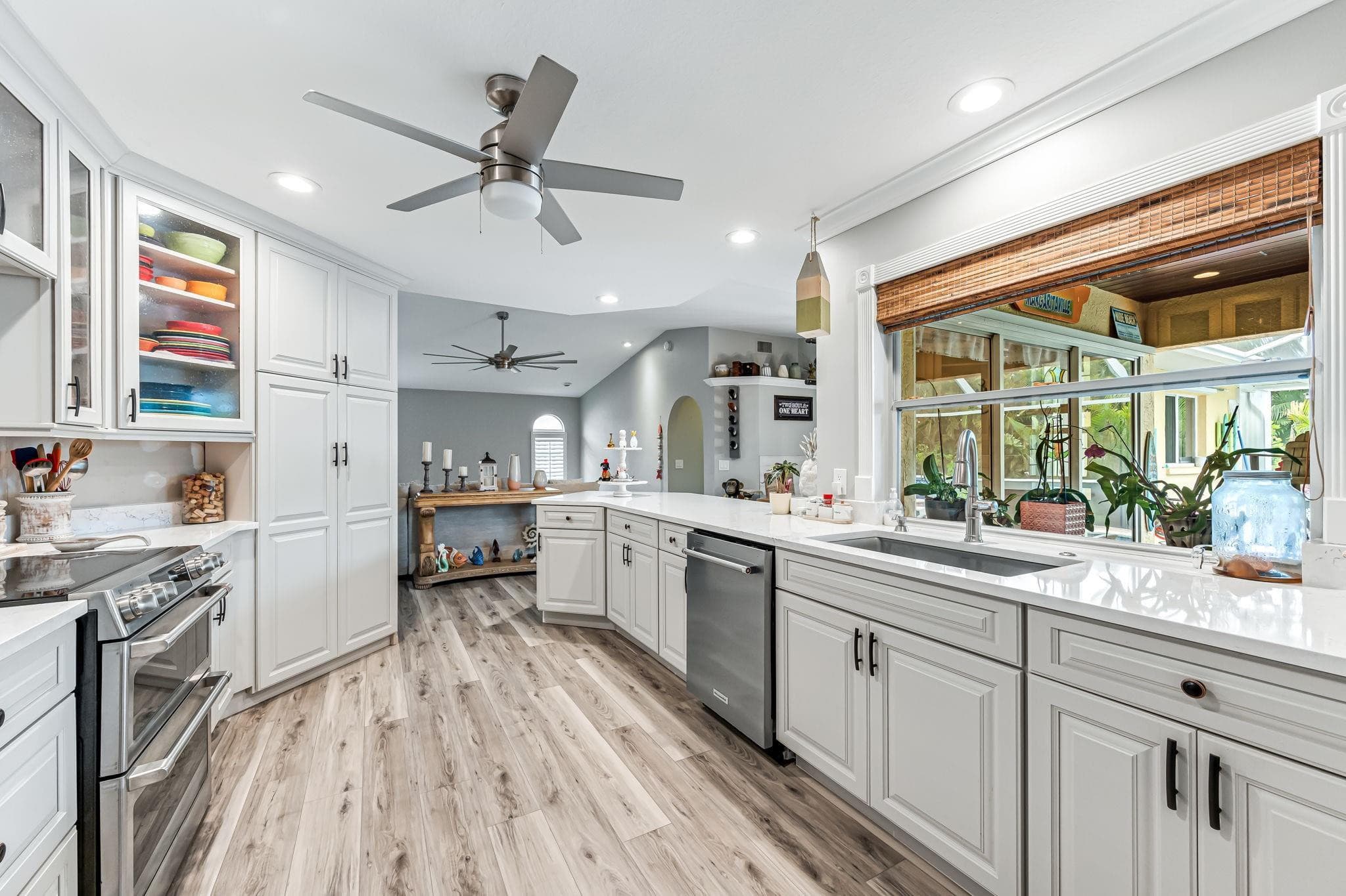 2812 SW 29th Avenue, Cape Coral, FL 33914 — photo 13 of 40