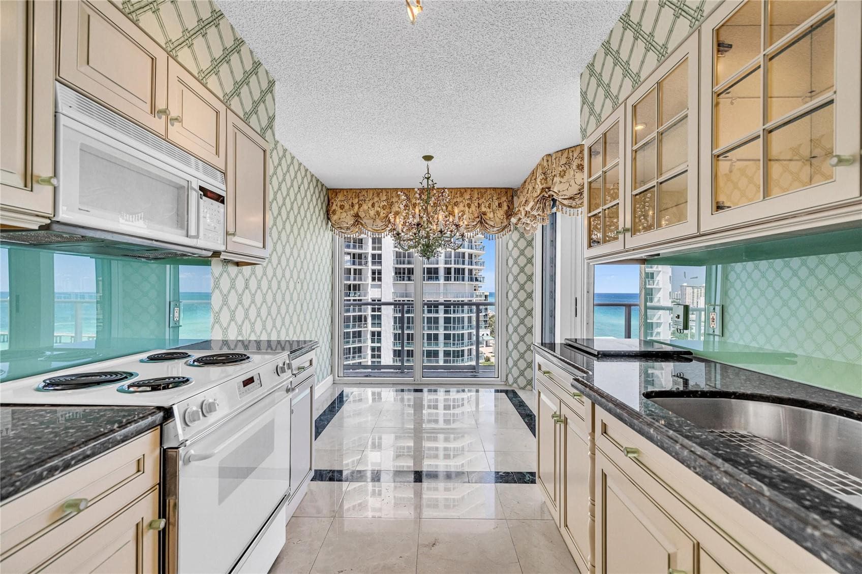 16445 Collins Avenue 1026, Sunny Isles Beach, FL 33160 — photo 4 of 21