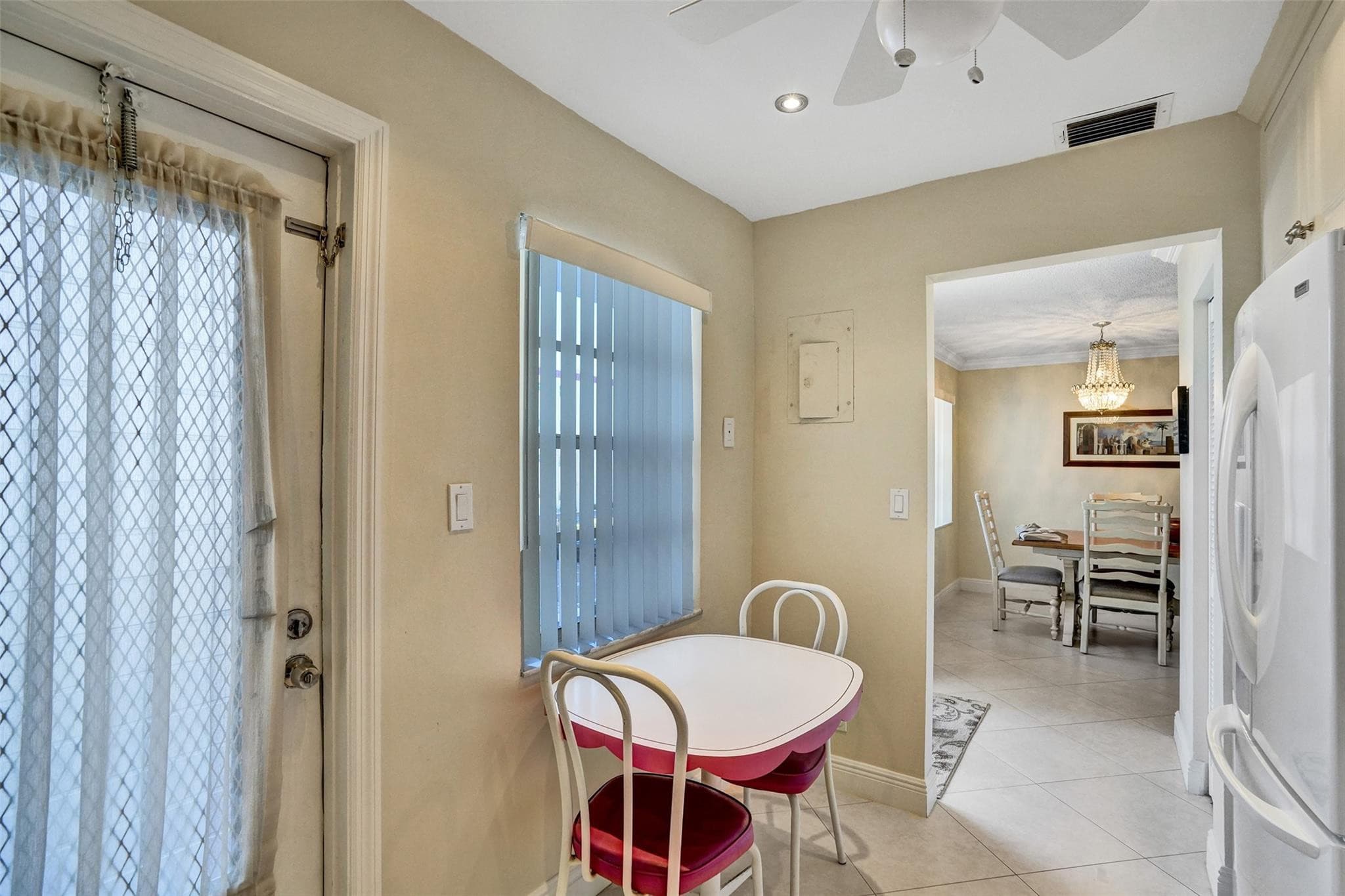 4270 NW 40th Street 211, Lauderdale Lakes, FL 33319 — photo 9 of 43