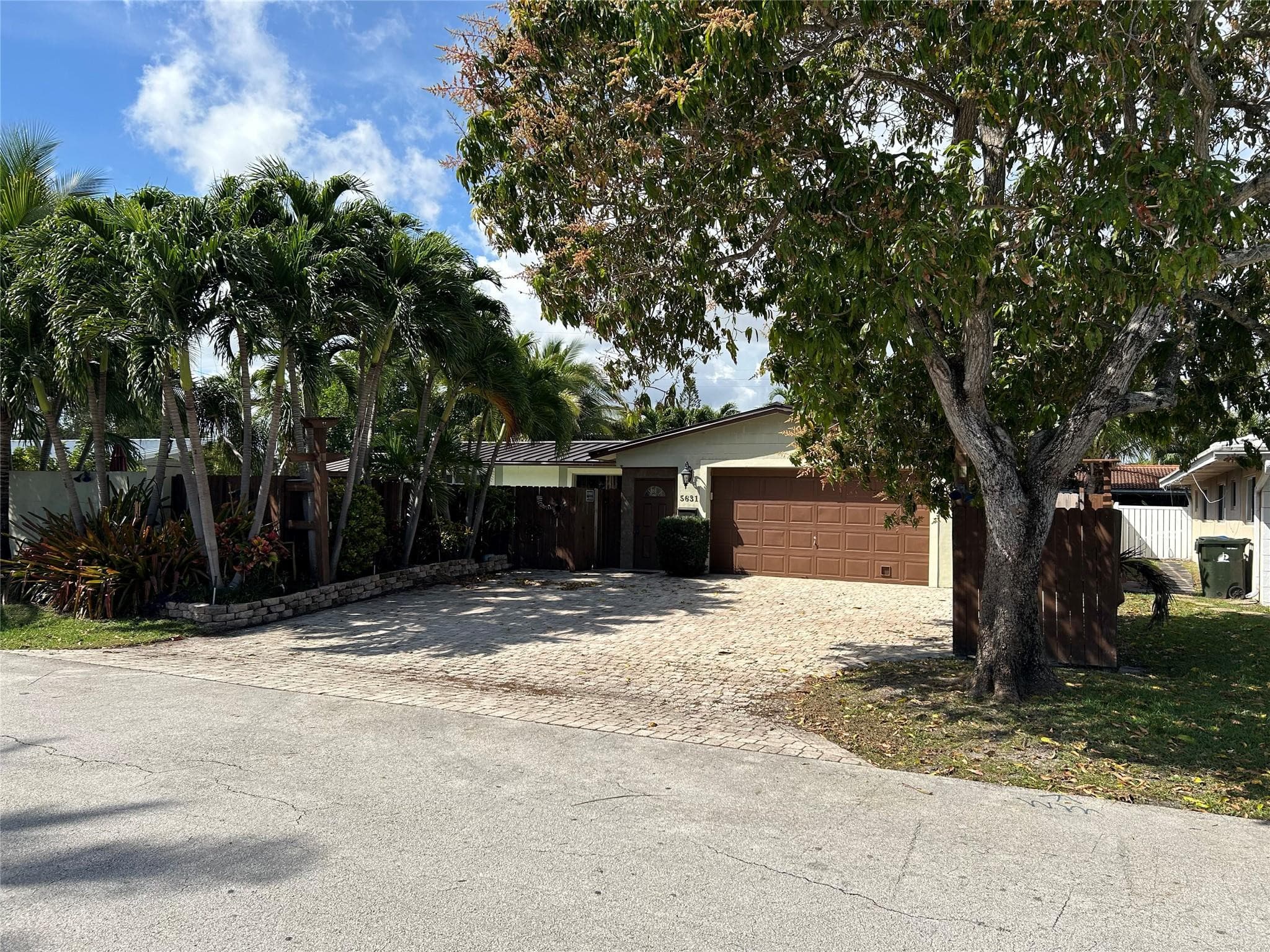 5631 NE 16th Avenue, Fort Lauderdale, FL 33334 — photo 2 of 25