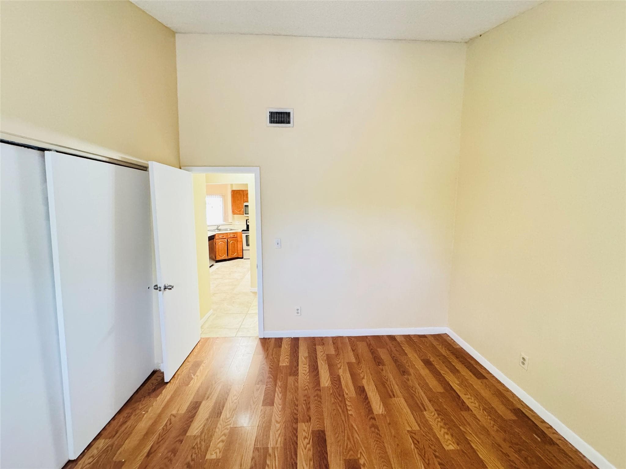 3449 NW 44th Street 202, Lauderdale Lakes, FL 33309 — photo 5 of 16
