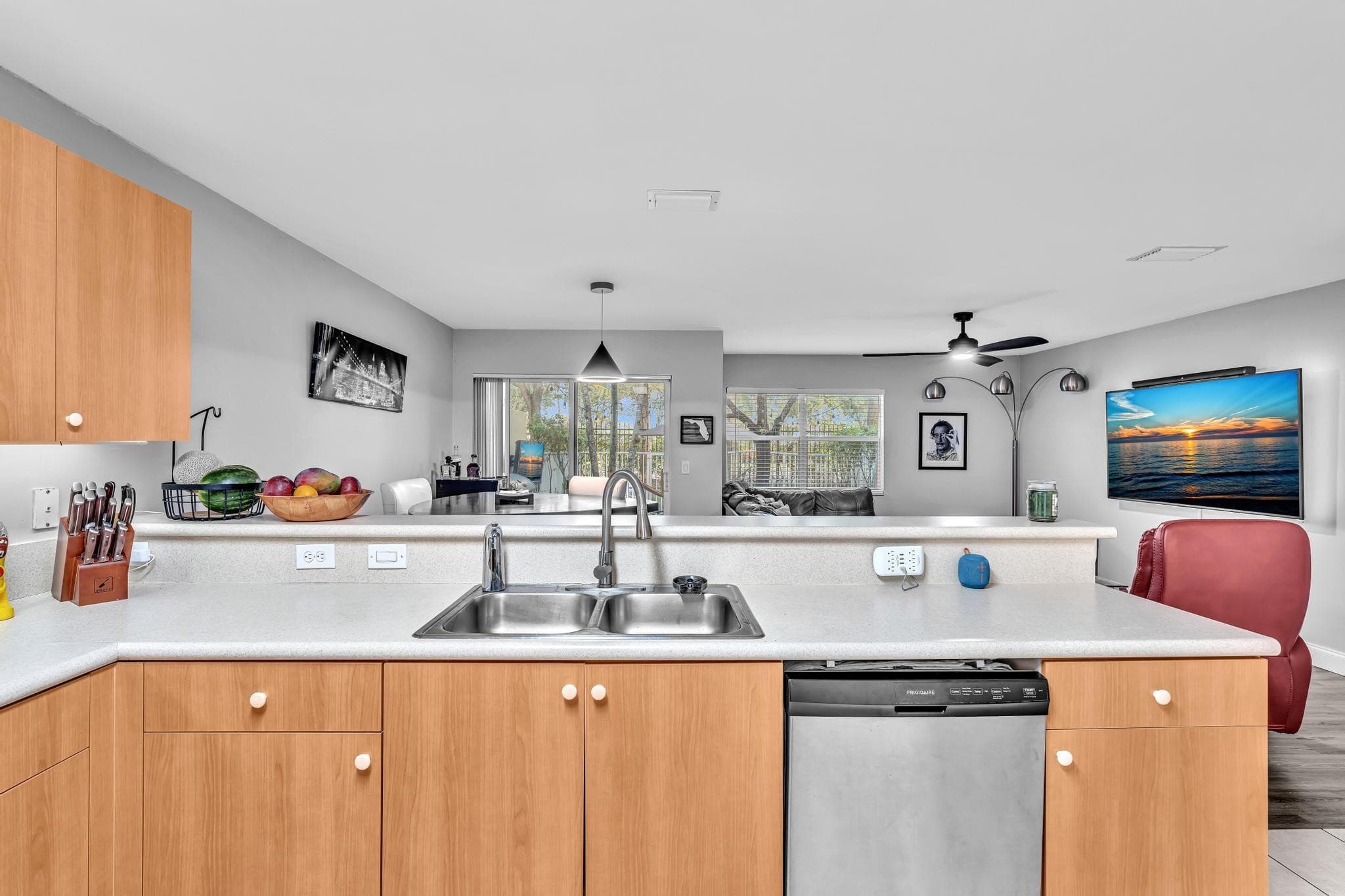 753 Imperial Lake Road 753, West Palm Beach, FL 33413 — photo 11 of 52