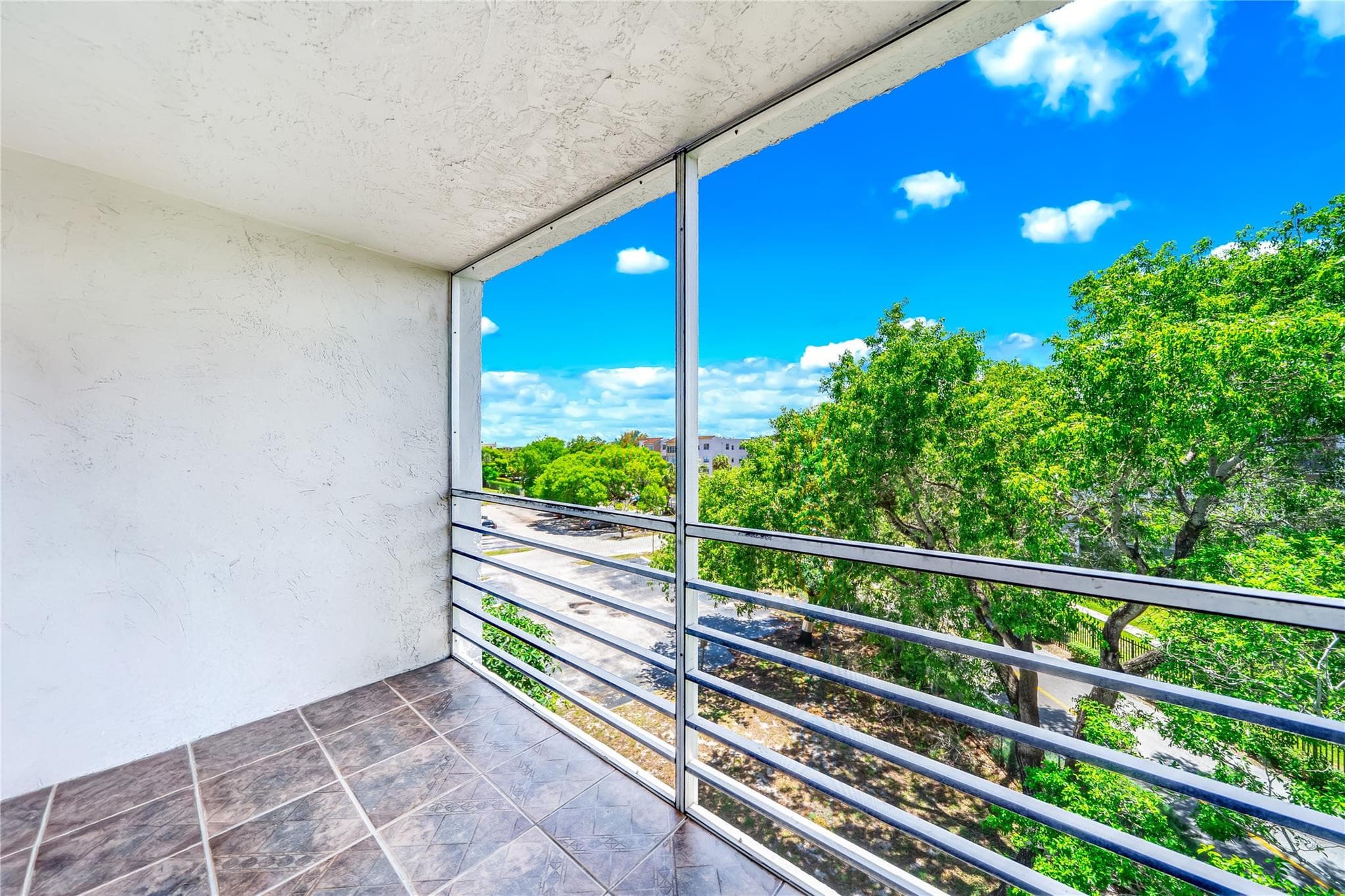 2860 Somerset Drive 404K, Lauderdale Lakes, FL 33311 — photo 22 of 26