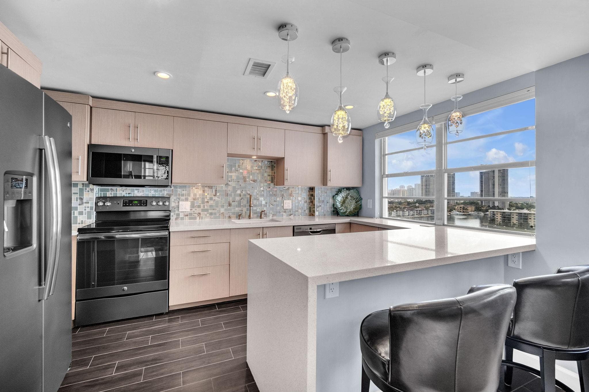 2801 NE 183rd Street 1417w, Aventura, FL 33160 — photo 3 of 33