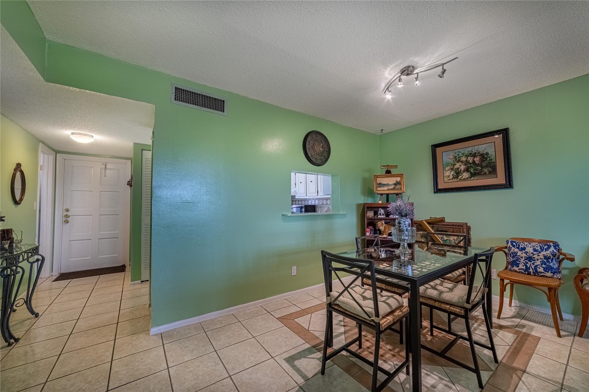 4151 NW 41st Street 409, Lauderdale Lakes, FL 33319 — photo 11 of 34
