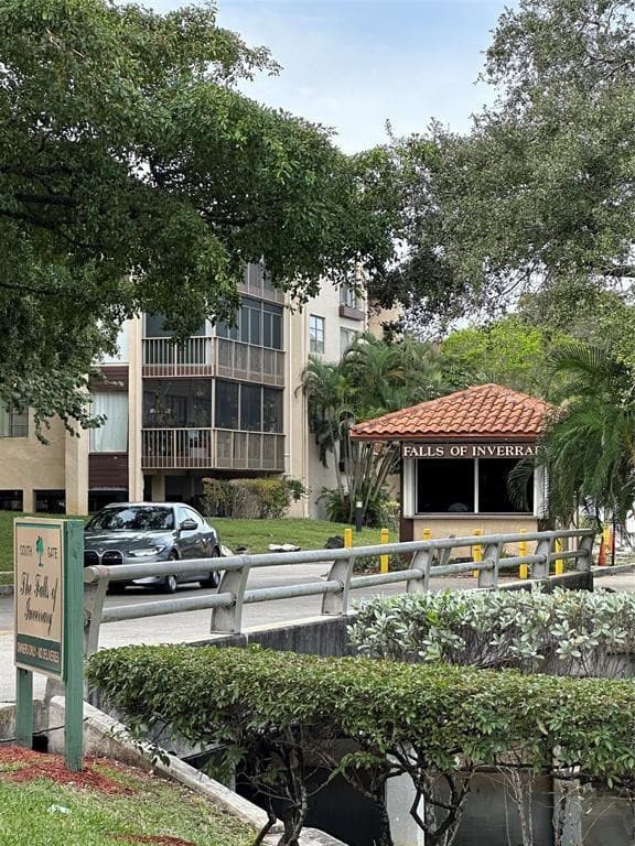 6201 N Falls Circle Drive 209, Lauderhill, FL 33319 — photo 1 of 17
