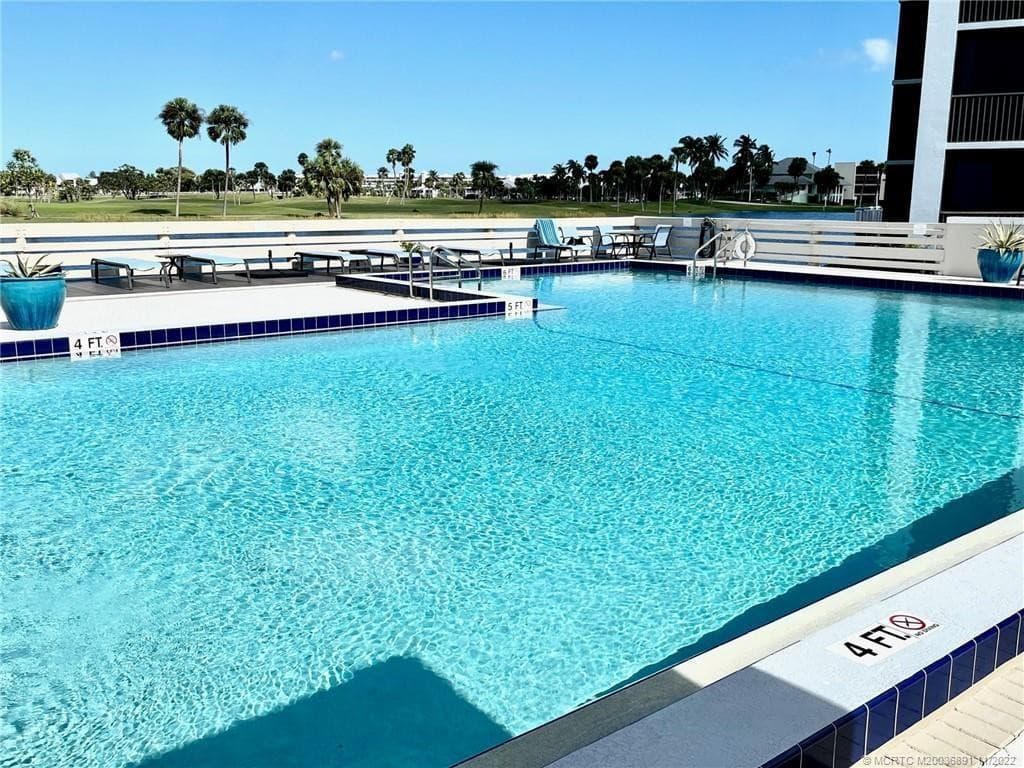 40 NE Plantation Road 208, Stuart, FL 34996 — photo 1 of 38