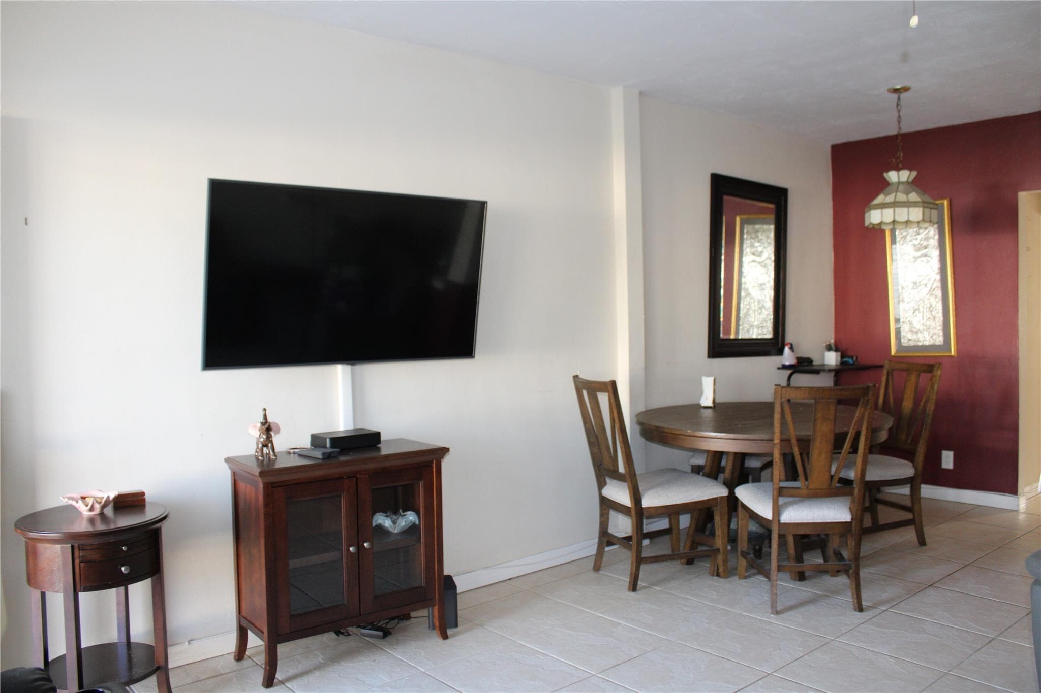 900 SW 11th Avenue 5C, Hallandale Beach, FL 33009 — photo 1 of 11
