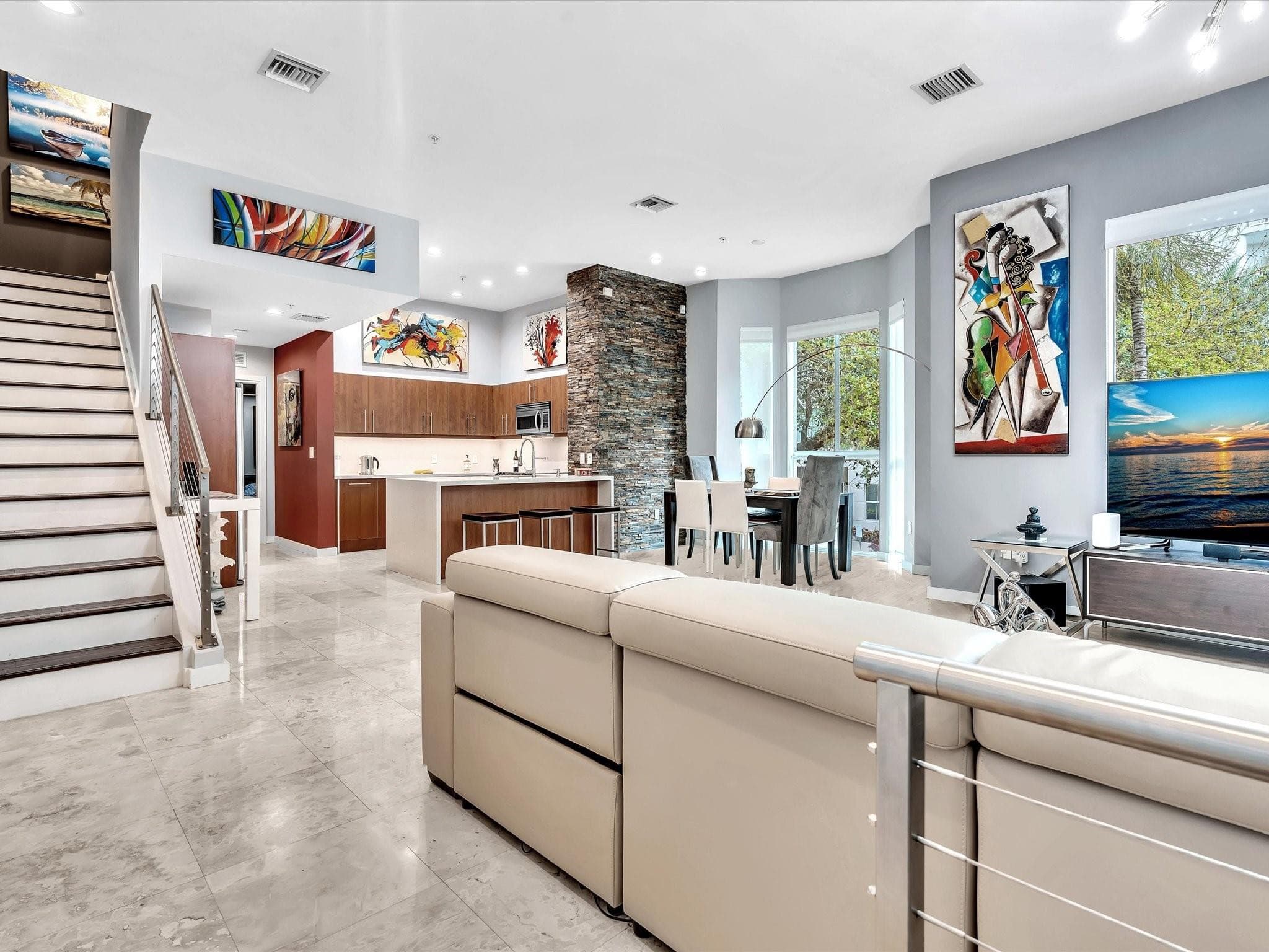 733 NE 4th Avenue 733, Fort Lauderdale, FL 33304 — photo 16 of 65