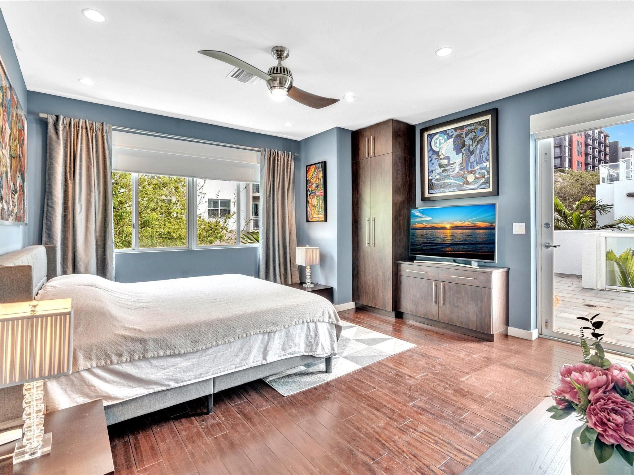 733 NE 4th Avenue 733, Fort Lauderdale, FL 33304 — photo 41 of 65